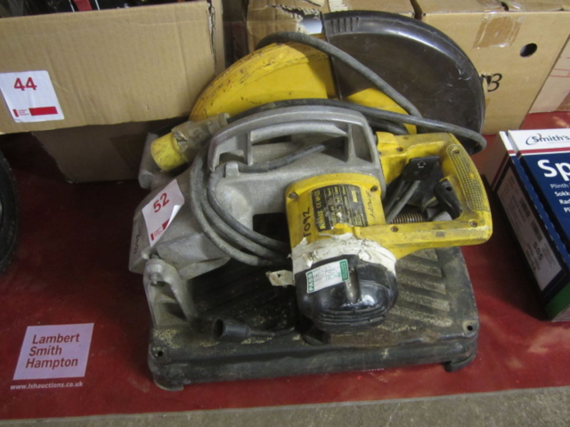 Dewalt DW872L cut off saw, serial number: 31090, 100v - working condition unknown ** Located: