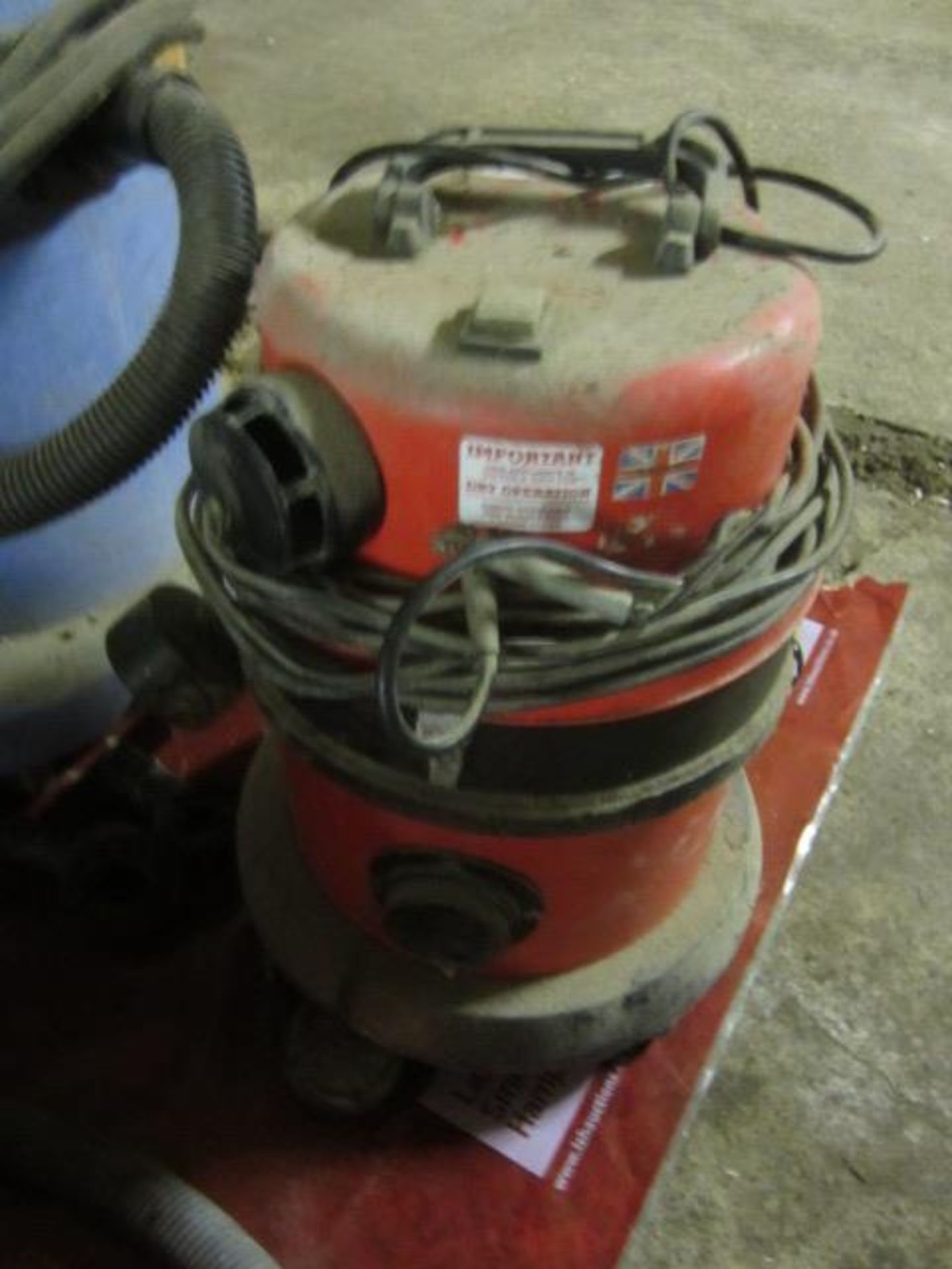 Two various wet/dry vacuums, 240v / 110v ** Located: Stoneford Farm, Steamalong Road, Isle - Image 3 of 3