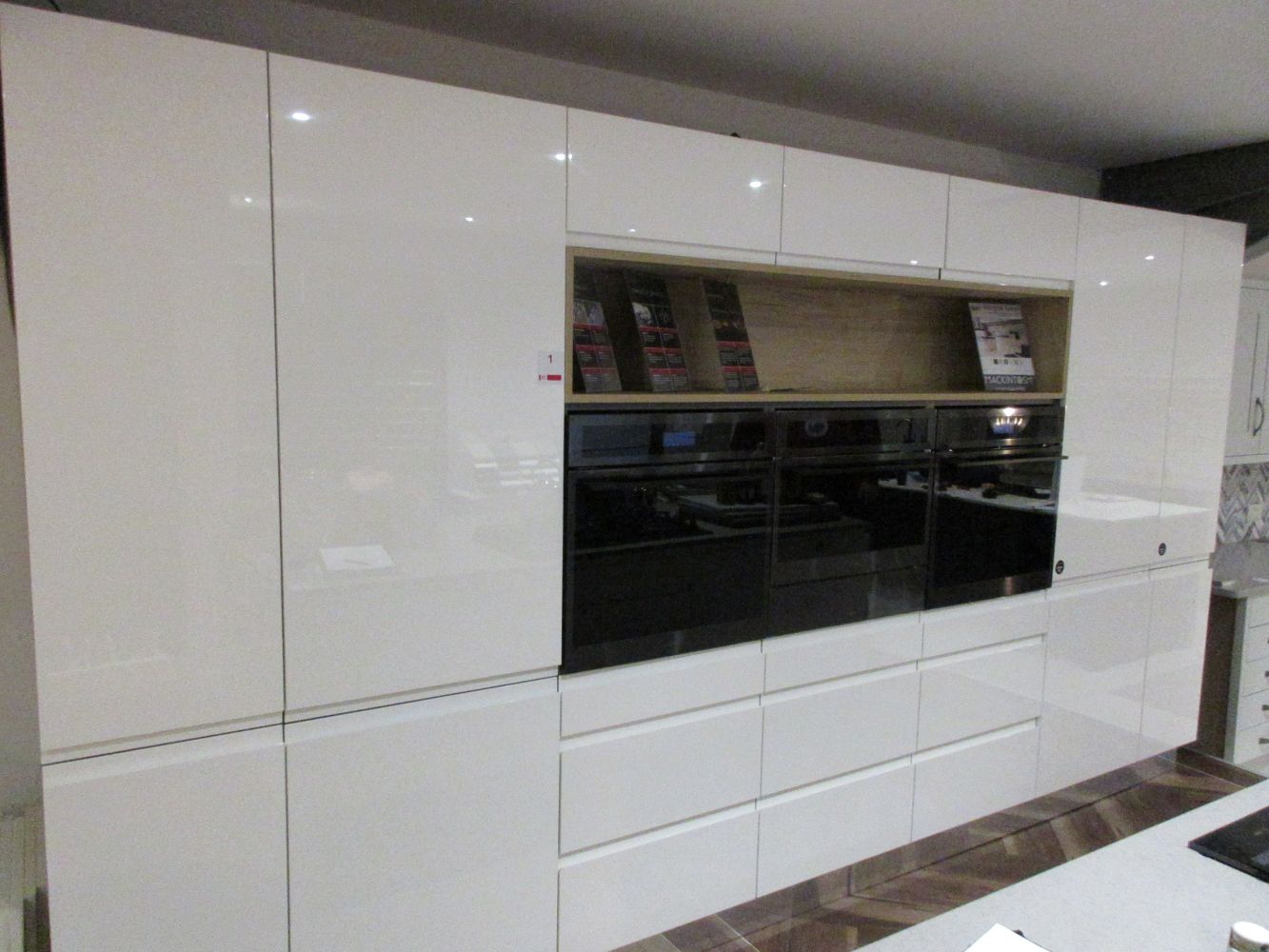 Short Notice Online Sale of Six high quality showroom kitchen displays with working appliances, etc