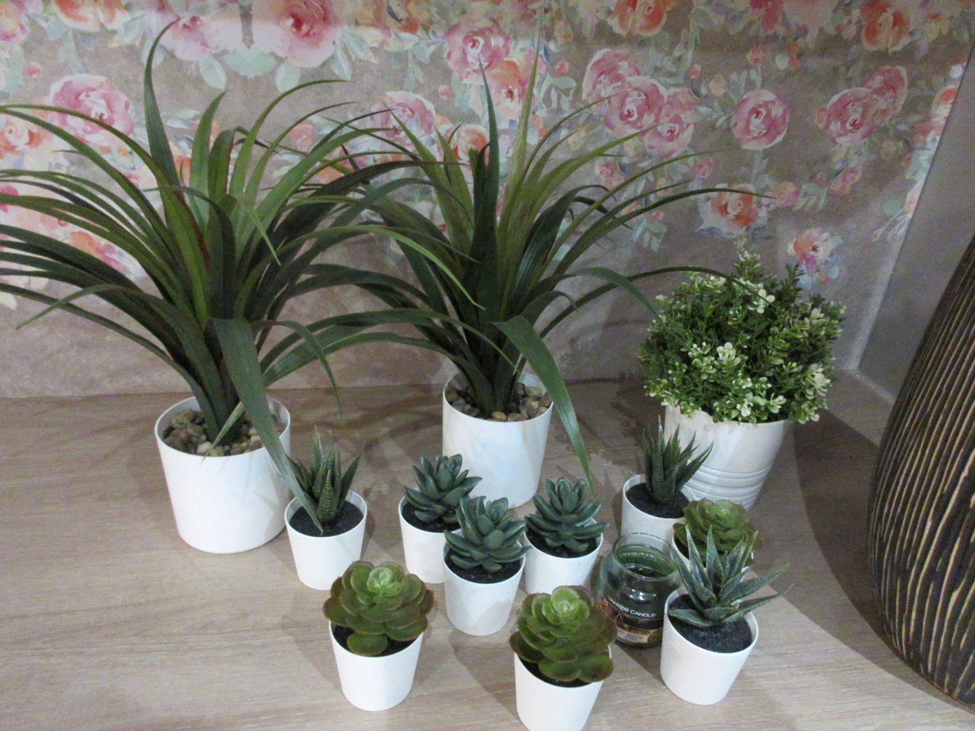 Assorted artificial plants with pots - Image 3 of 4