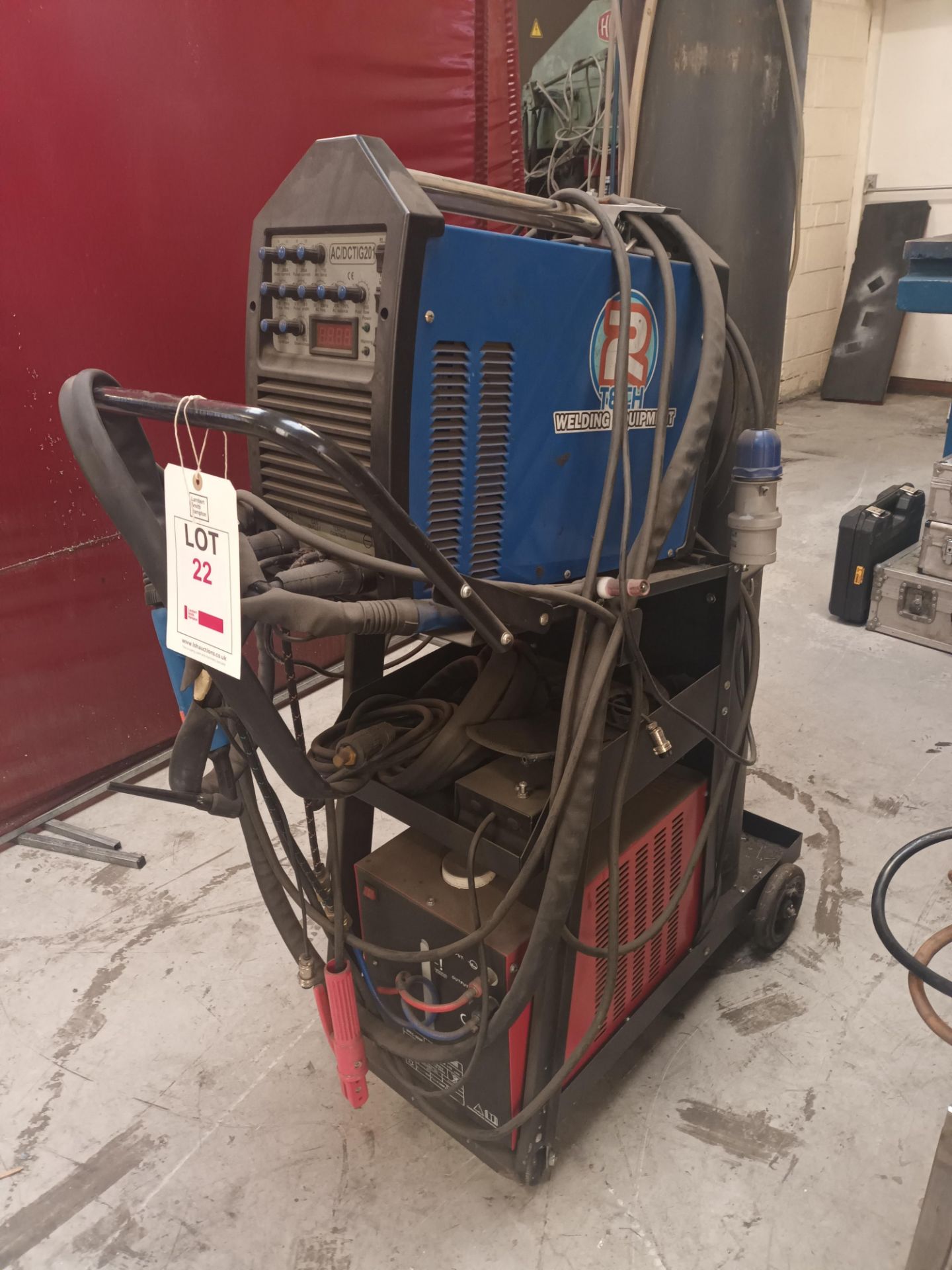 Tech Welding Equipment AC/DC Tig201 Welder on trolley with WRC300B power unit (excluding gas - Image 2 of 3