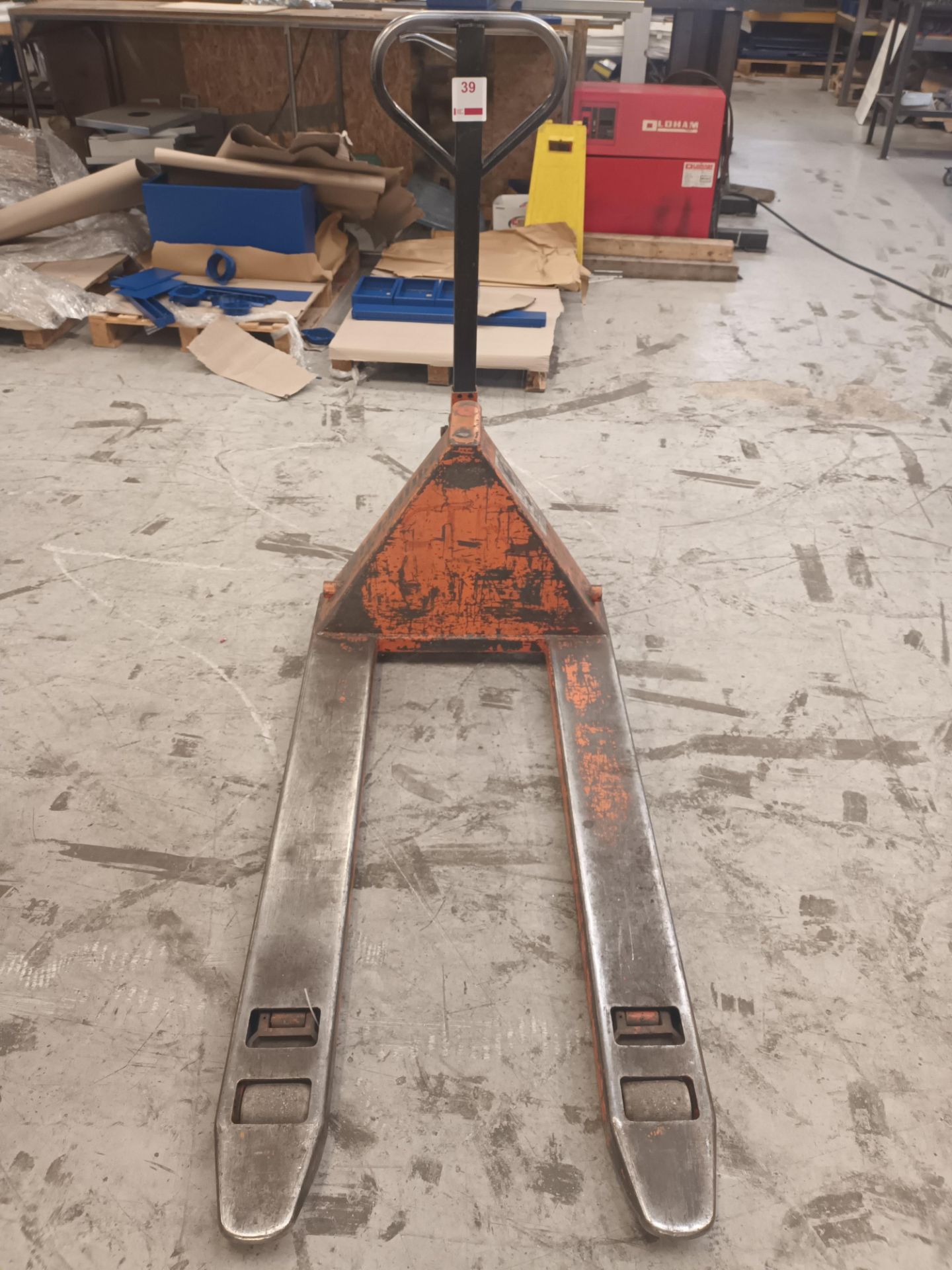 Chieftain pallet truck