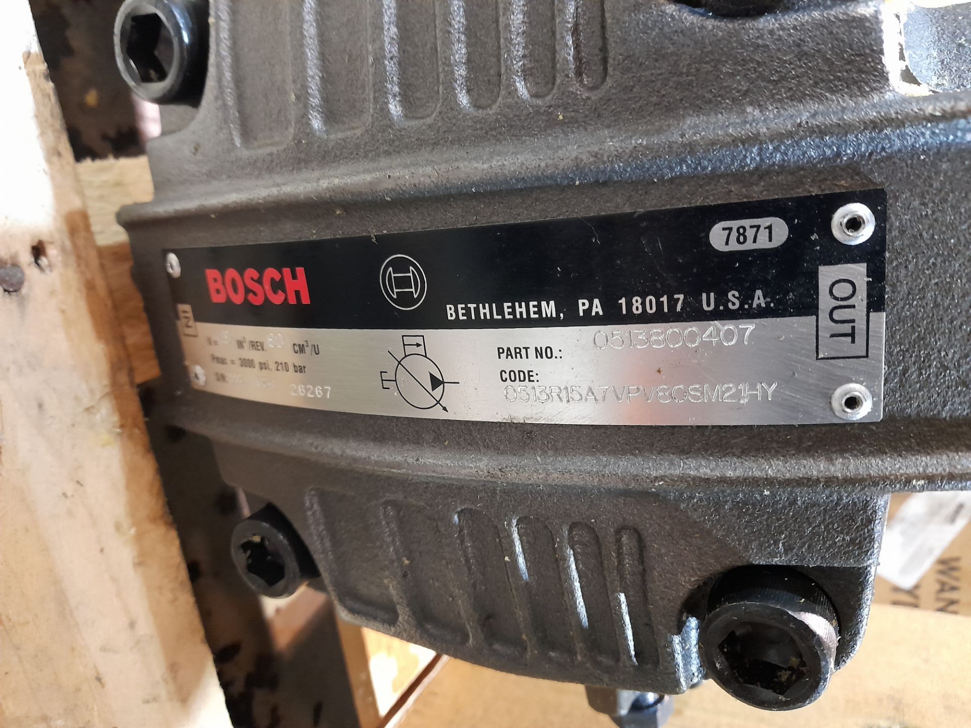 Bosch 0513800407 hydraulic pump - Image 2 of 2