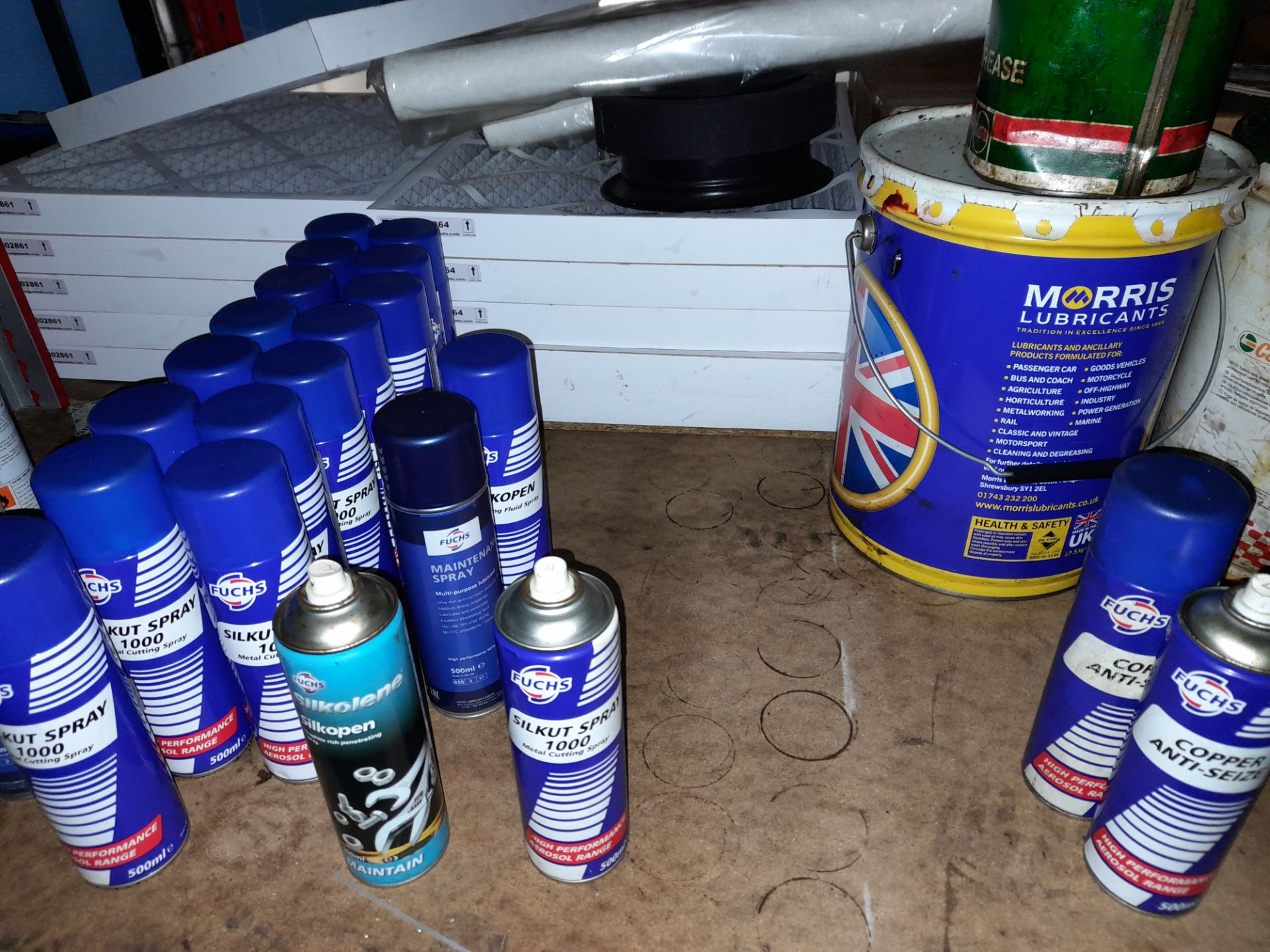 Contents to bay of shelving, to include various bearings, and lubrication aerosols, etc - Image 7 of 8
