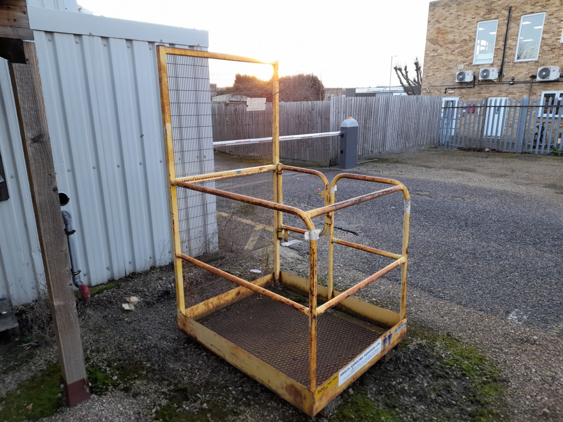 500KGS SWL fork truck mountable security man cage, to yard