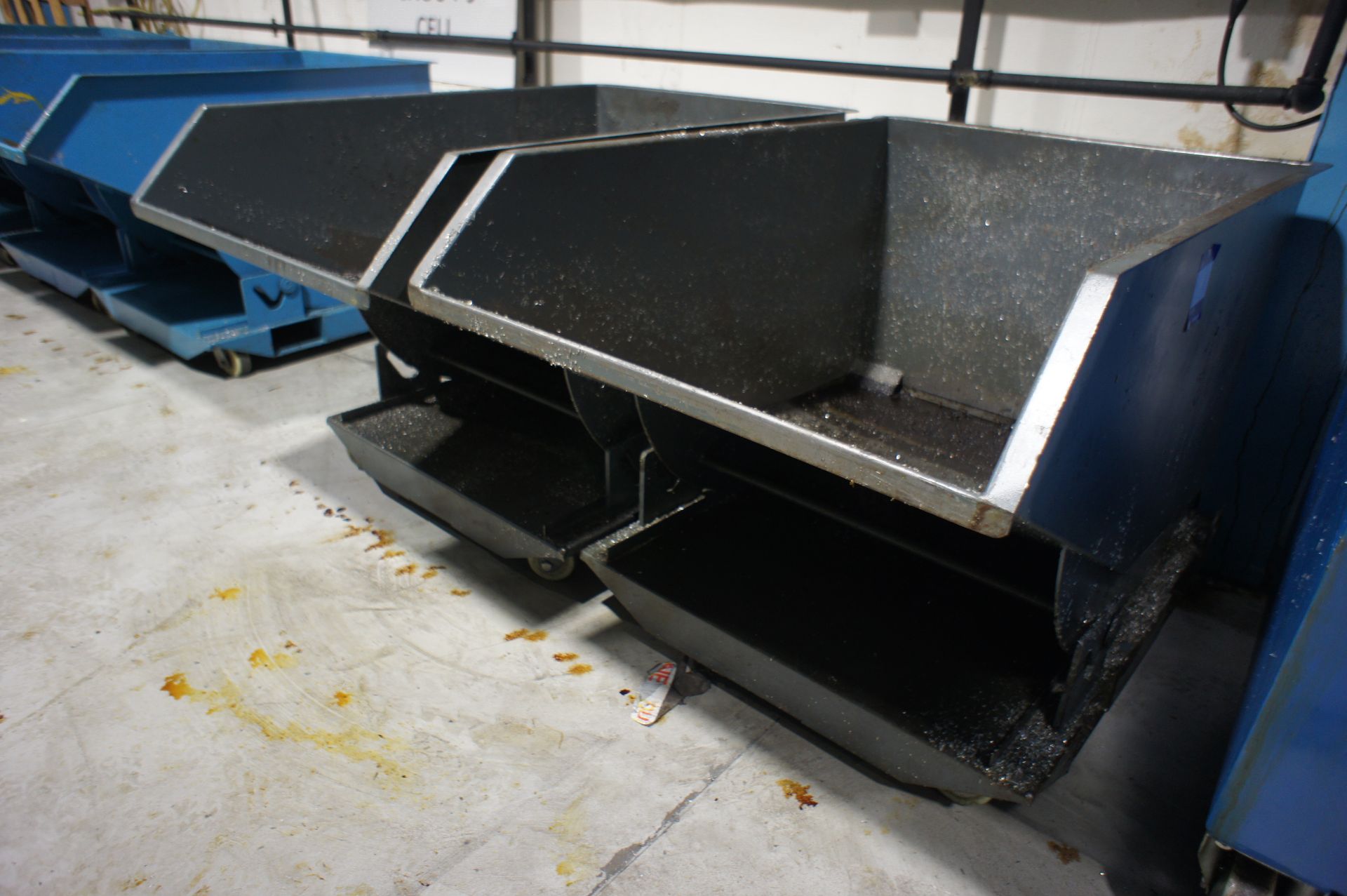 Pair of Tipping Skips - Image 2 of 3