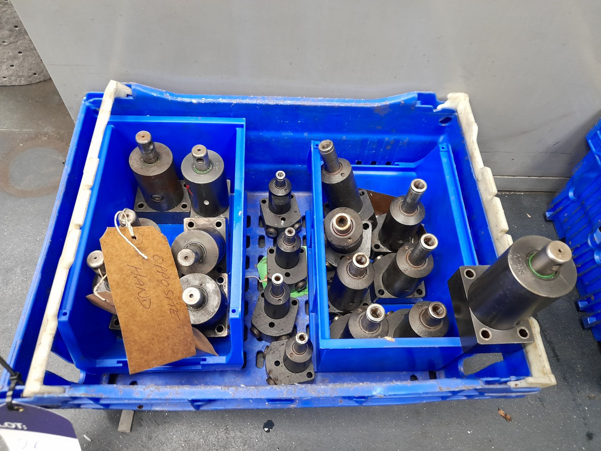 Assortment of hydraulic clamp cylinders, to crate - Image 2 of 3