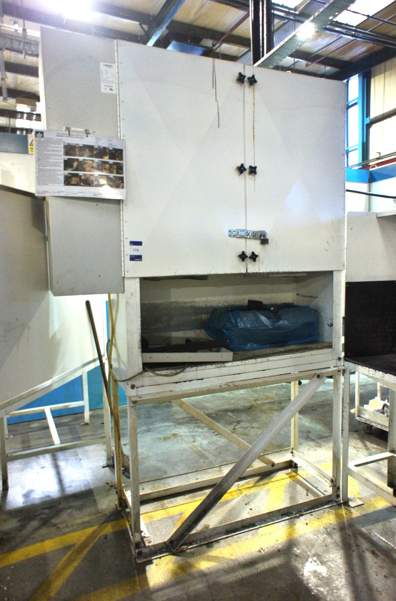 Seifert Extraction Cabinet - Image 2 of 4