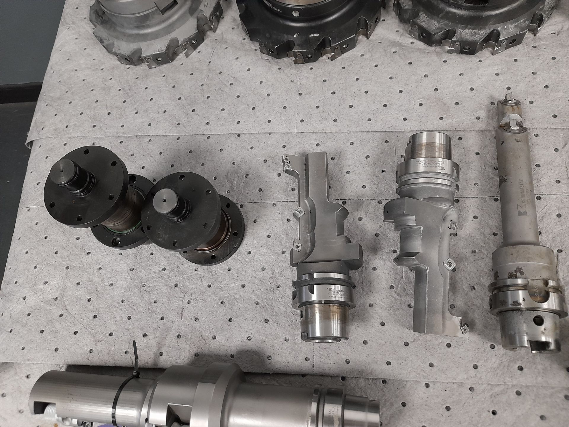 Quantity of various HSK CNC cutting tooling, including adjustable and rigid boring tooling - Image 5 of 6