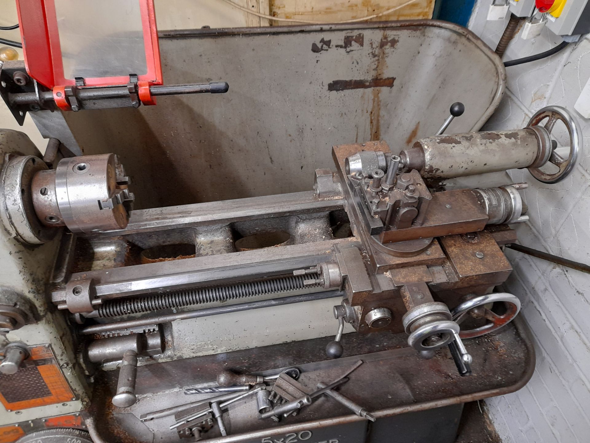 Colchester 5x20 chipmaster lathe, with Pinder Versatool cabinet and contents, to include various lat - Image 3 of 9