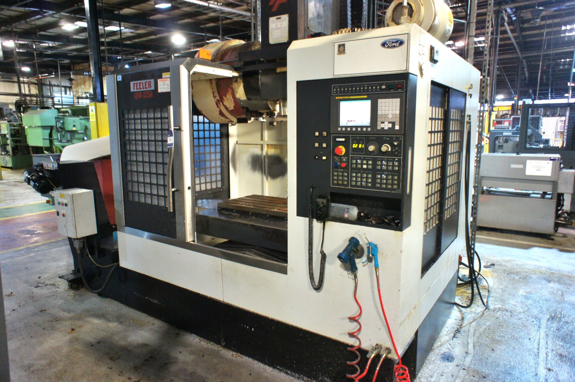 Feeler QM-32SA Vertical Machining Centre - Image 2 of 12