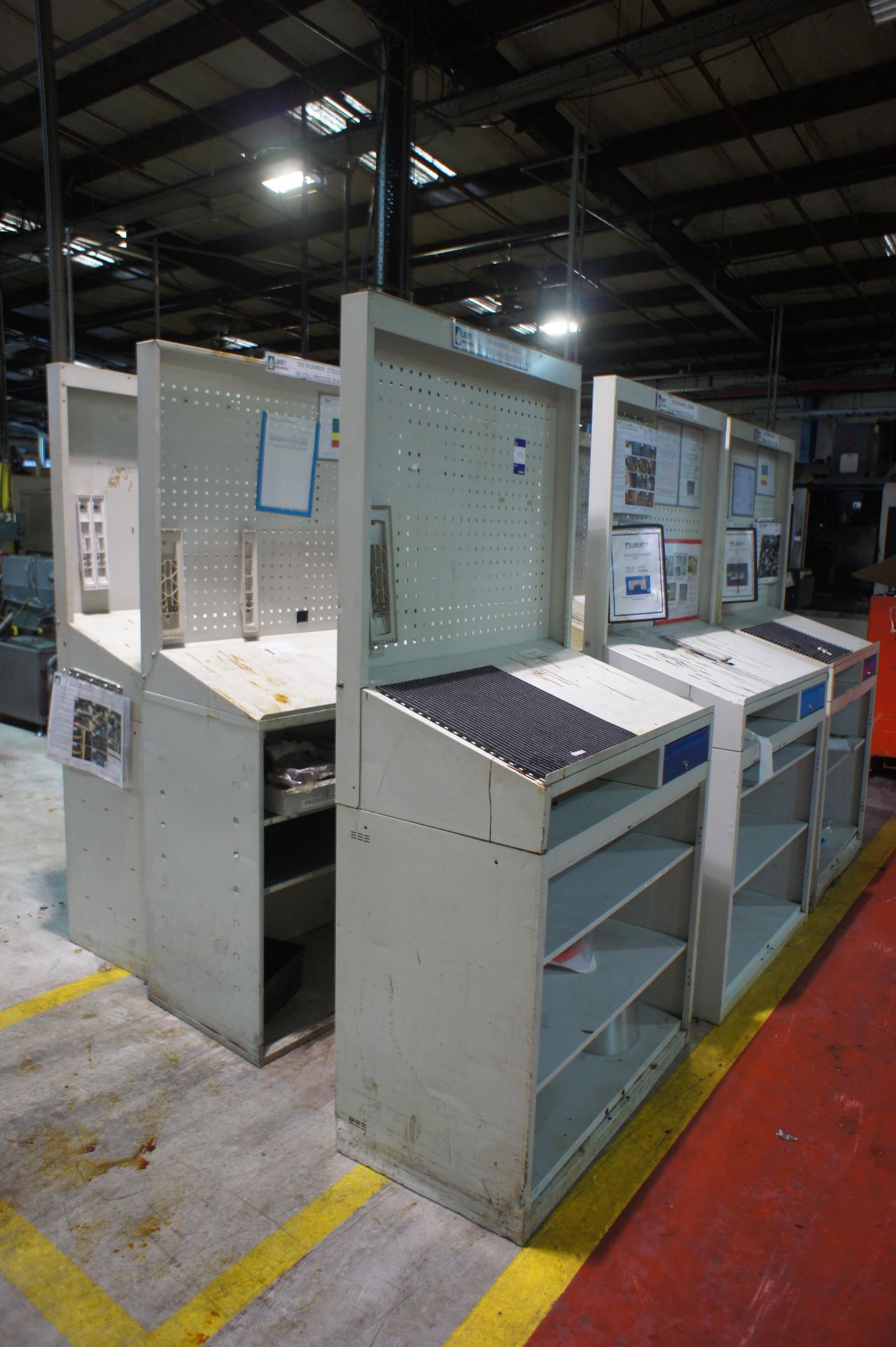 9 x QC Workstations - Image 2 of 4