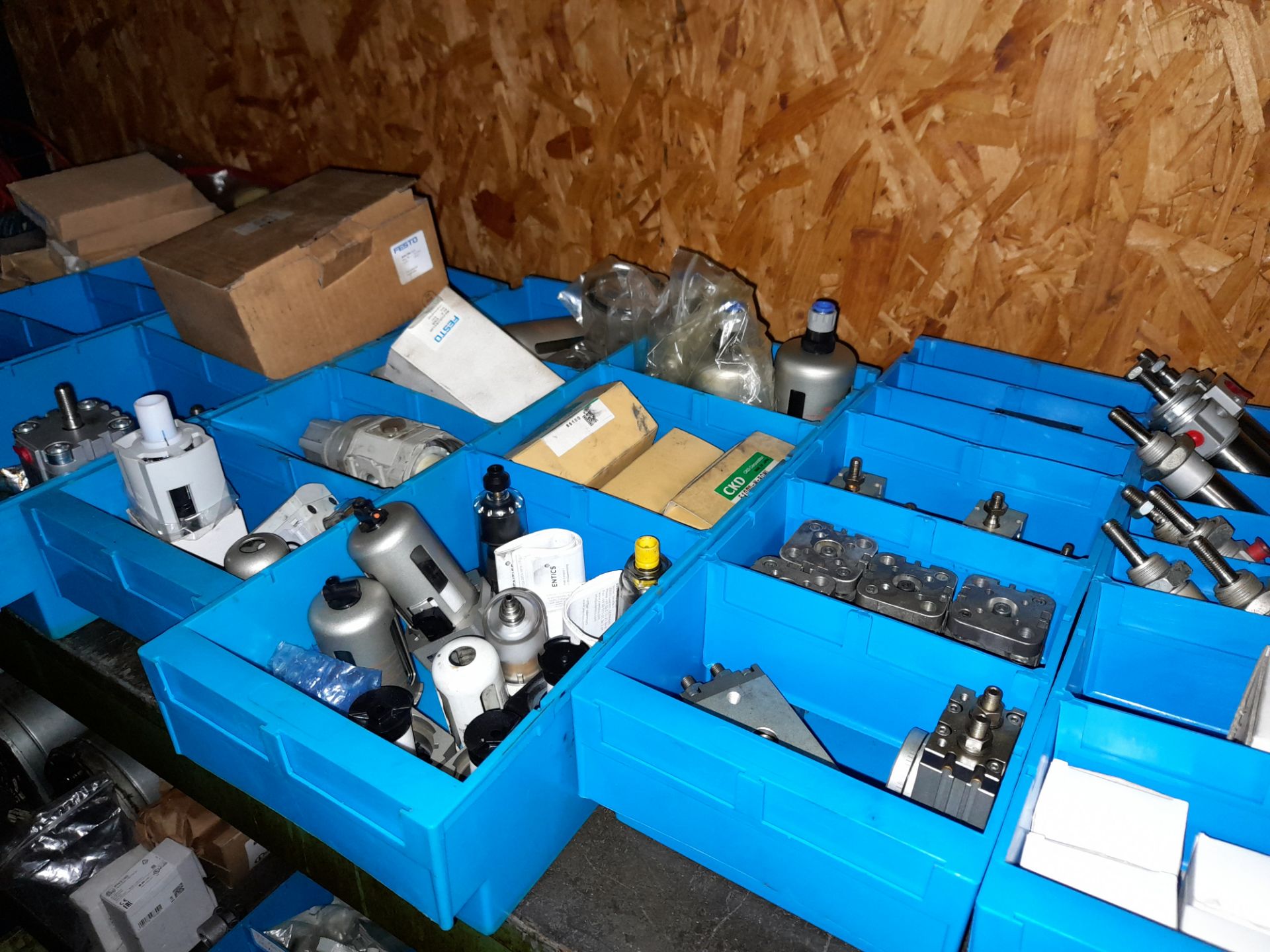 Contents to bay of shelving, to include CNC components, gauges, coolant fans, valves, etc - Image 7 of 8