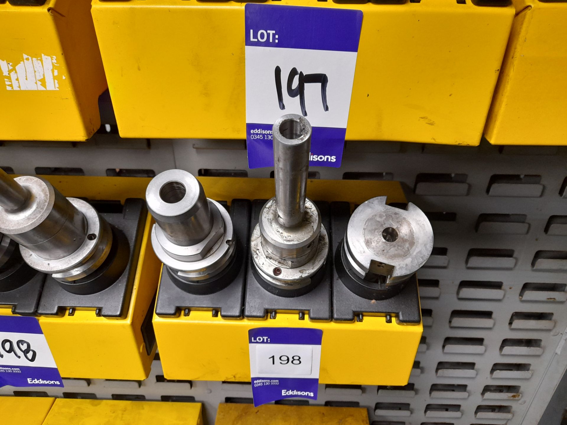 9 x Various BT40 CNC tool holders, with various tools, to yellow holder (rack not included) - Image 2 of 4