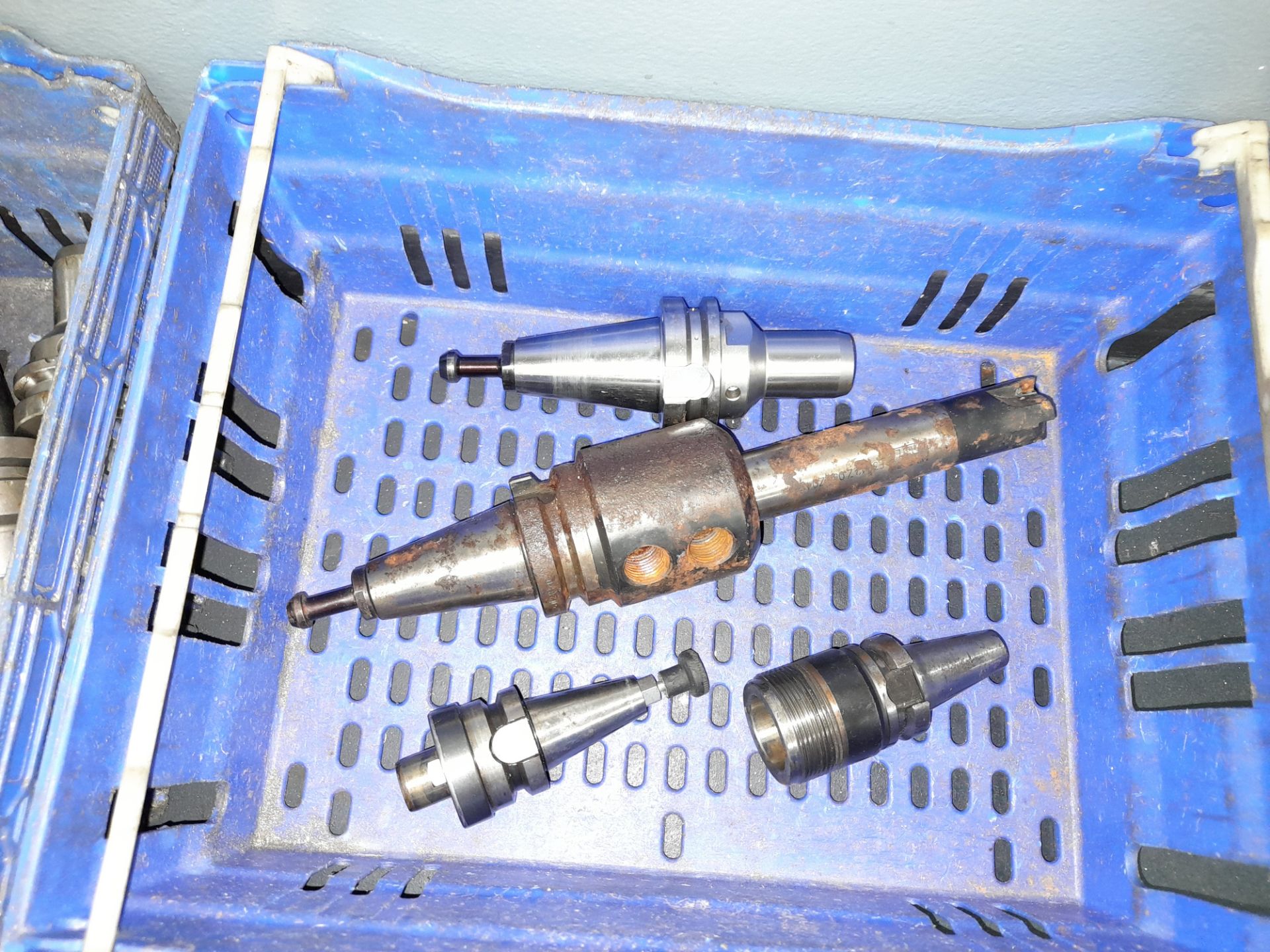 Quantity of various HSK & BT40/30 CNC tool holders, to 3 x crates - Image 2 of 4