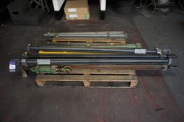 Ducting of Various Pneumatic/Hydralic Actuators to pallet