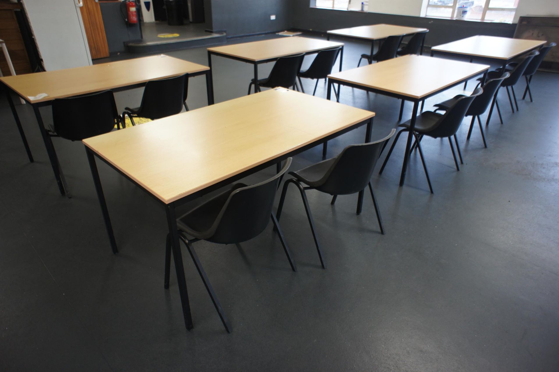 6 x Light Oak Effect Breakout Tables 1400 x 800mm with 12 Stackable Plastic Chairs - Image 3 of 3