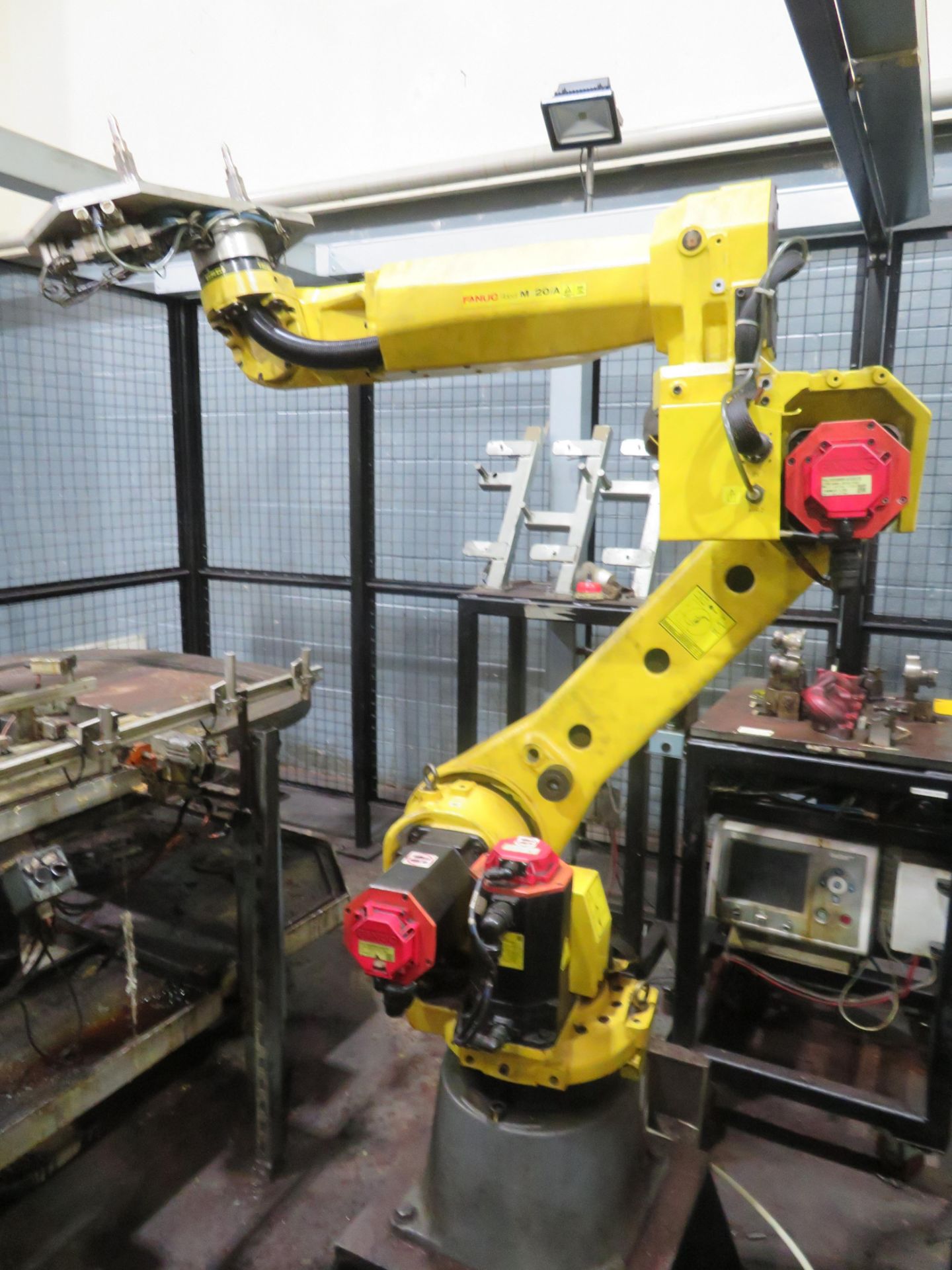 Fanuc Robot Cell (2 x Robots) - Image 2 of 12