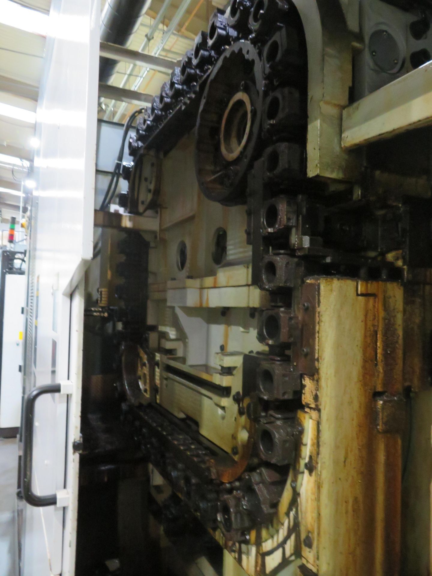 Okuma MA-400HA Horizontal Machining Centre - Image 9 of 10