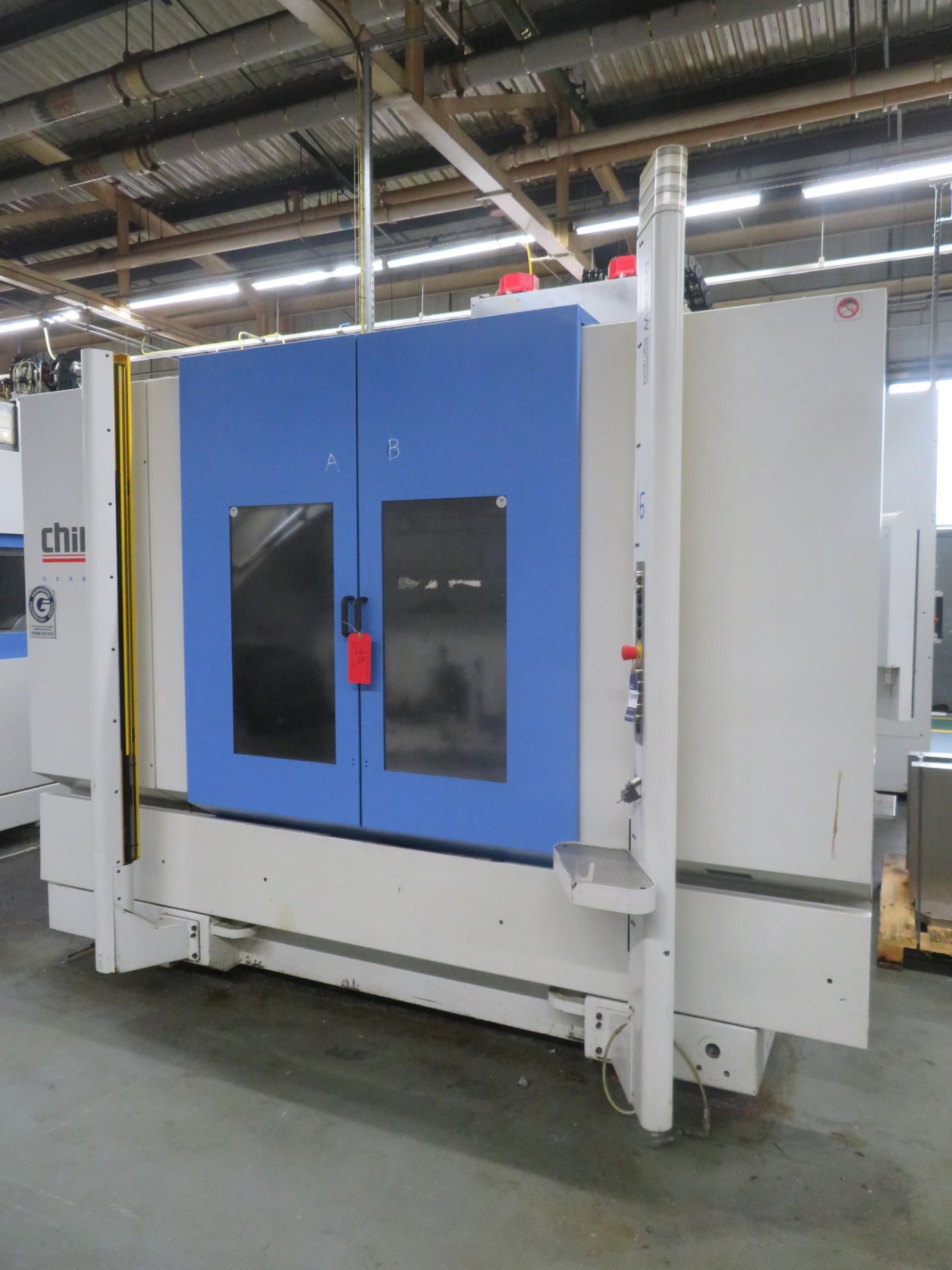 Chiron DZ 24W Vertical Machining Centre - Image 2 of 9