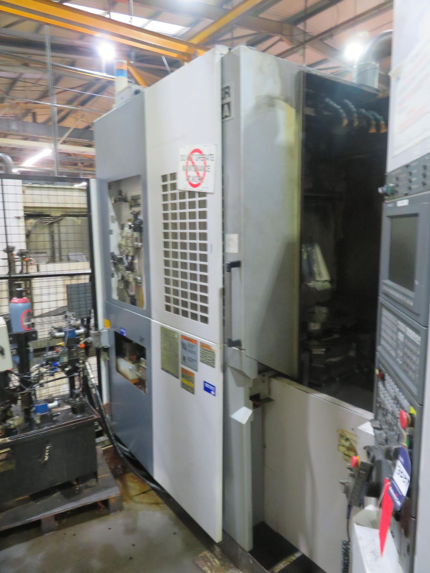 Okuma MA-400HA Horizontal Machining Centre - Image 5 of 11