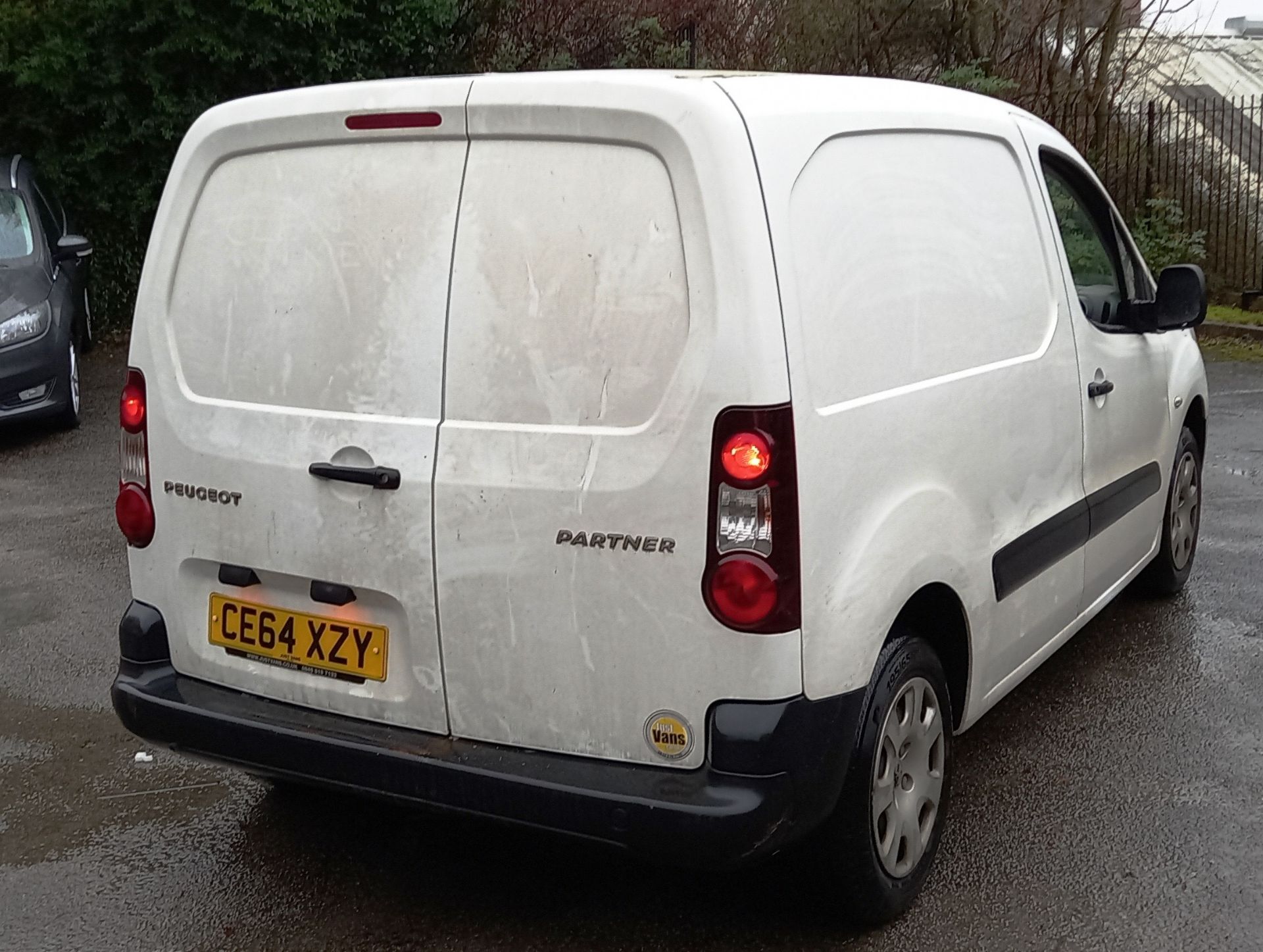 Peugeot Partner L1 1.6 HDi 75 Professional Van. Registration: CE64 XZY. MOT until 28 October - Image 4 of 7