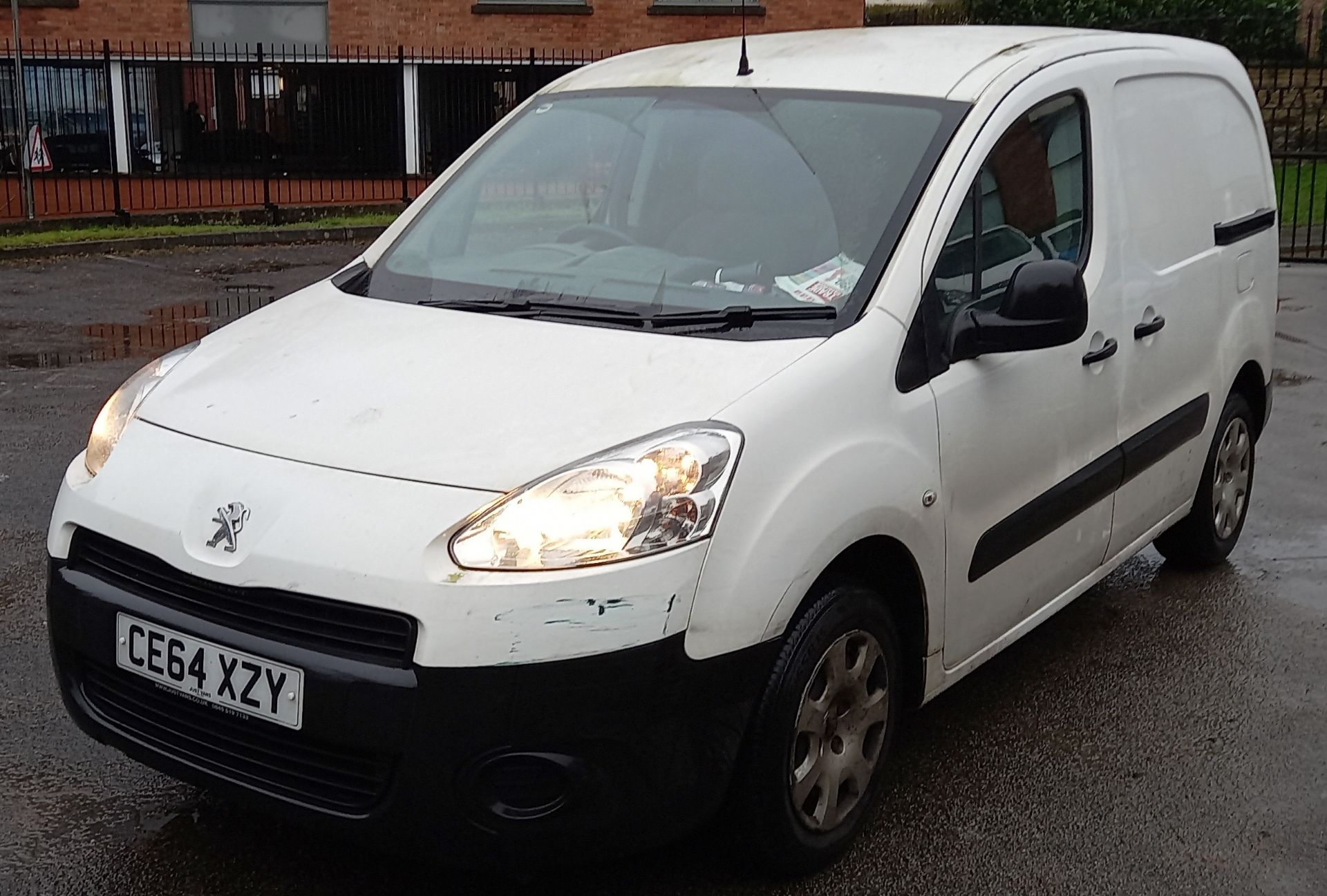 Peugeot Partner L1 1.6 HDi 75 Professional Van. Registration: CE64 XZY. MOT until 28 October - Image 2 of 7