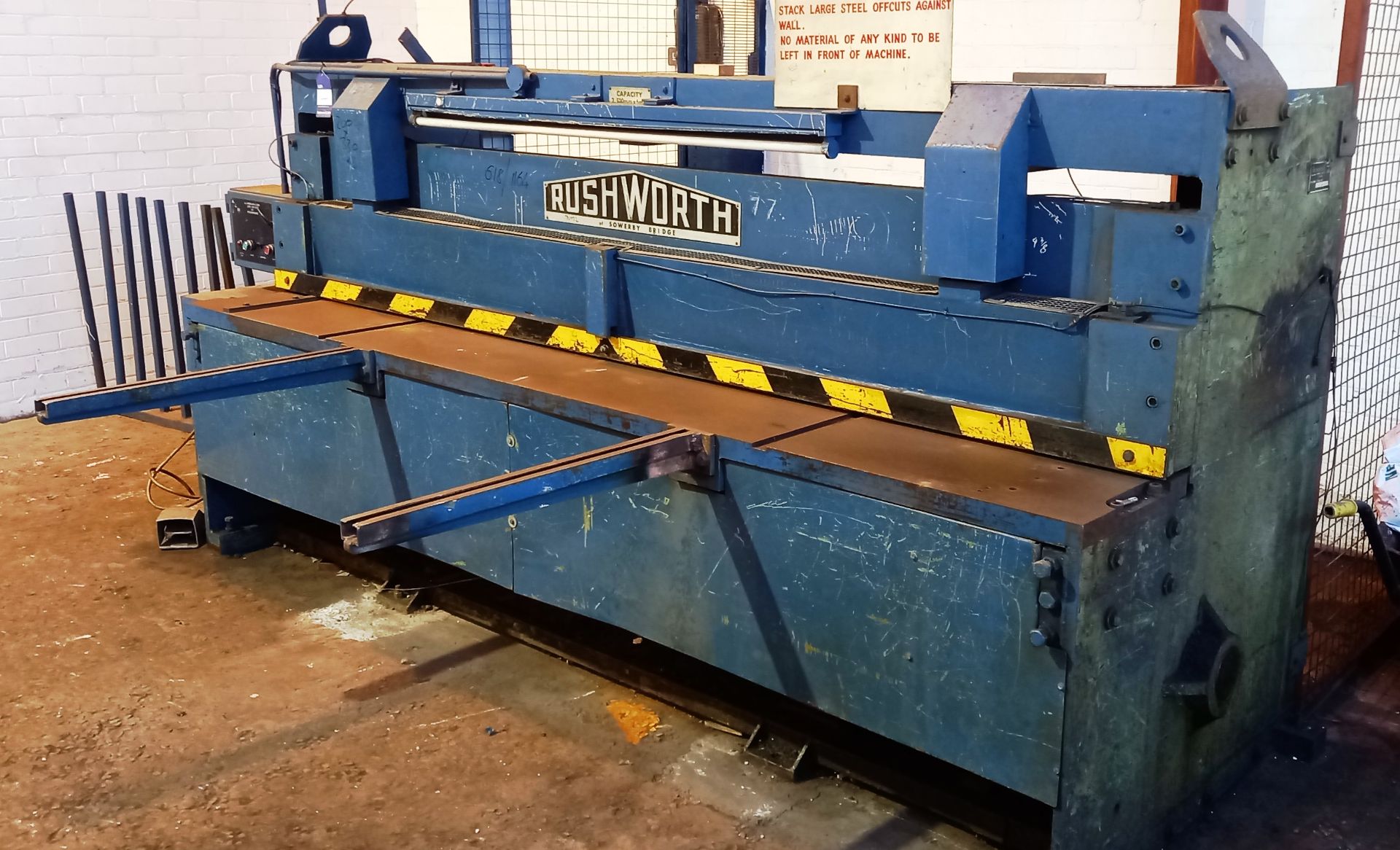 Rushworth 2.5m Guillotine serial number 8142MW576D