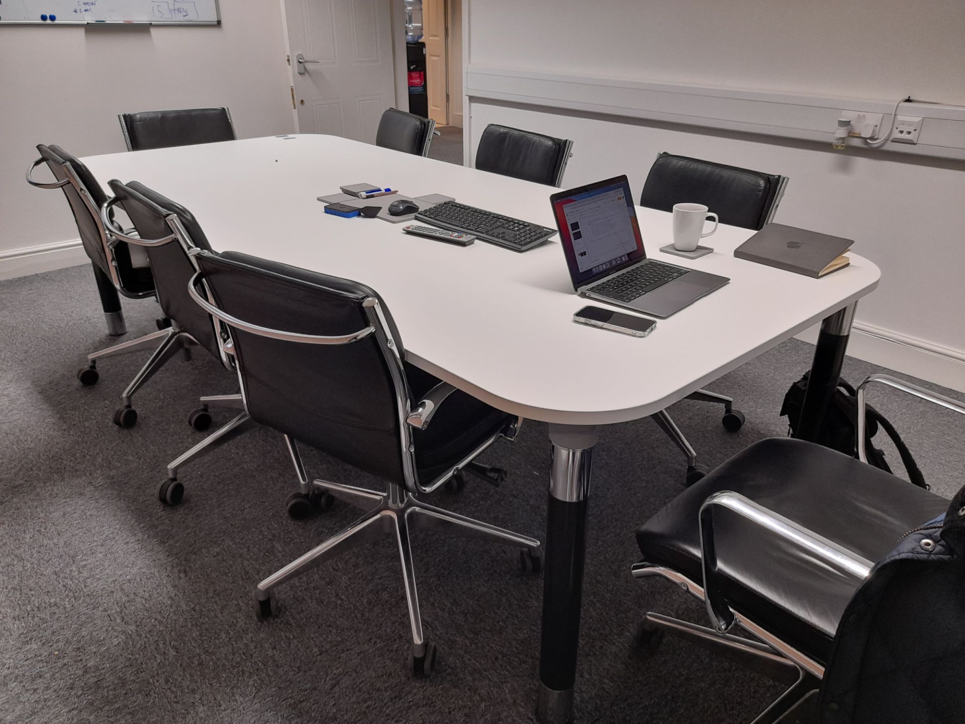 Boardroom table, approx. 1200mm wide x 2750mm leng - Image 3 of 7