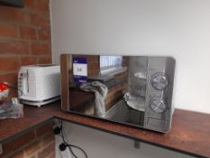 Microwave, kettle, toaster, 3 – recycling bins and