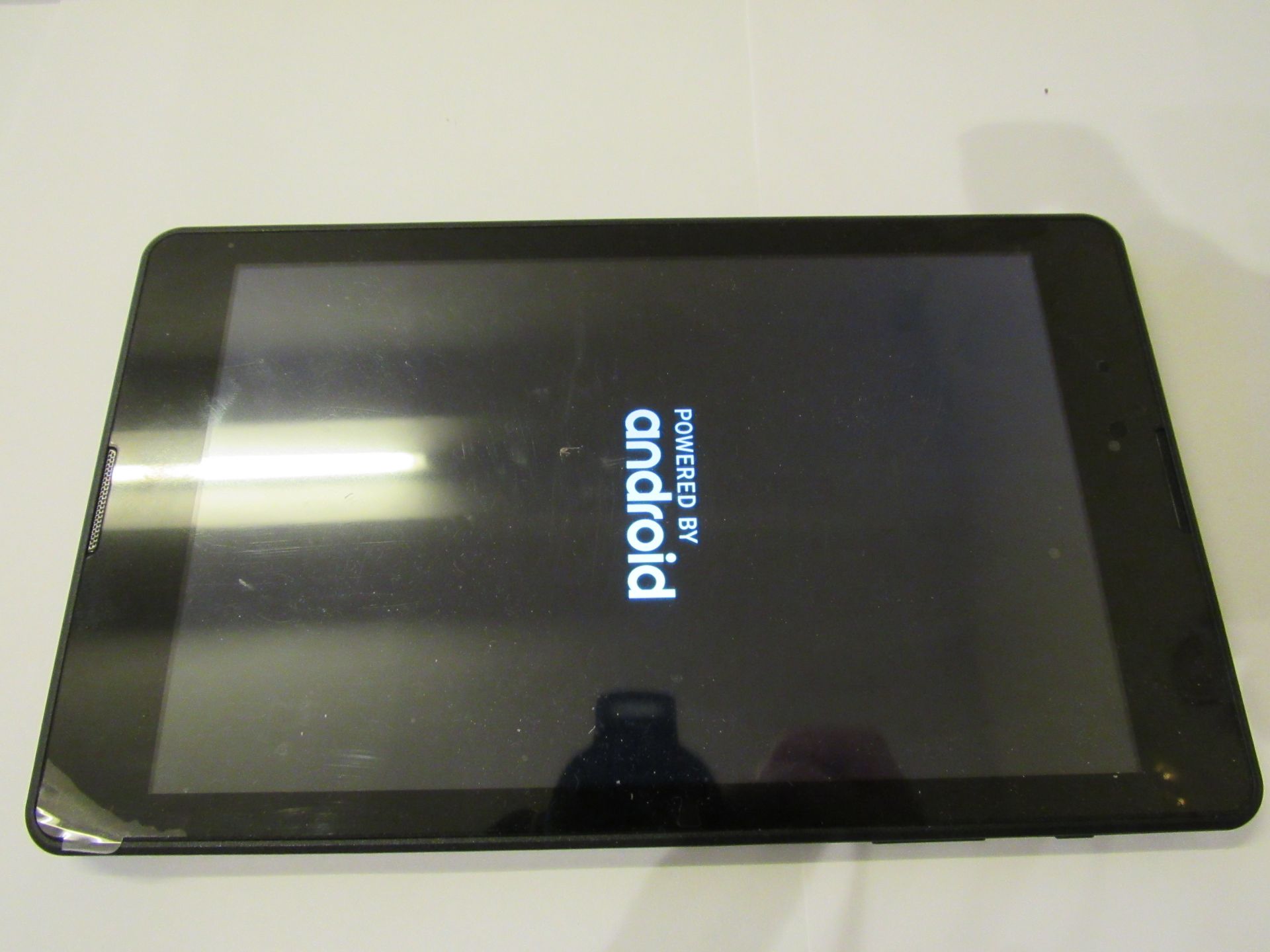 HLLO, SMB-H8009 Android 7.0 Tablet, 12GB Storage, Mico USB Port, No charger (Located Eddisons, Leeds - Image 4 of 13