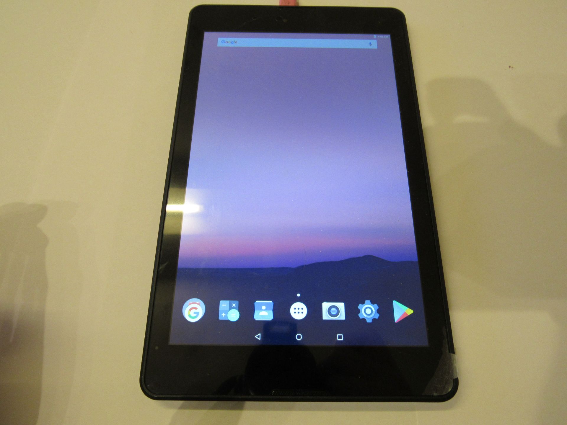 HLLO, SMB-H8009 Android 7.0 Tablet, 12GB Storage, Mico USB Port, No charger (Located Eddisons, Leeds - Image 13 of 13