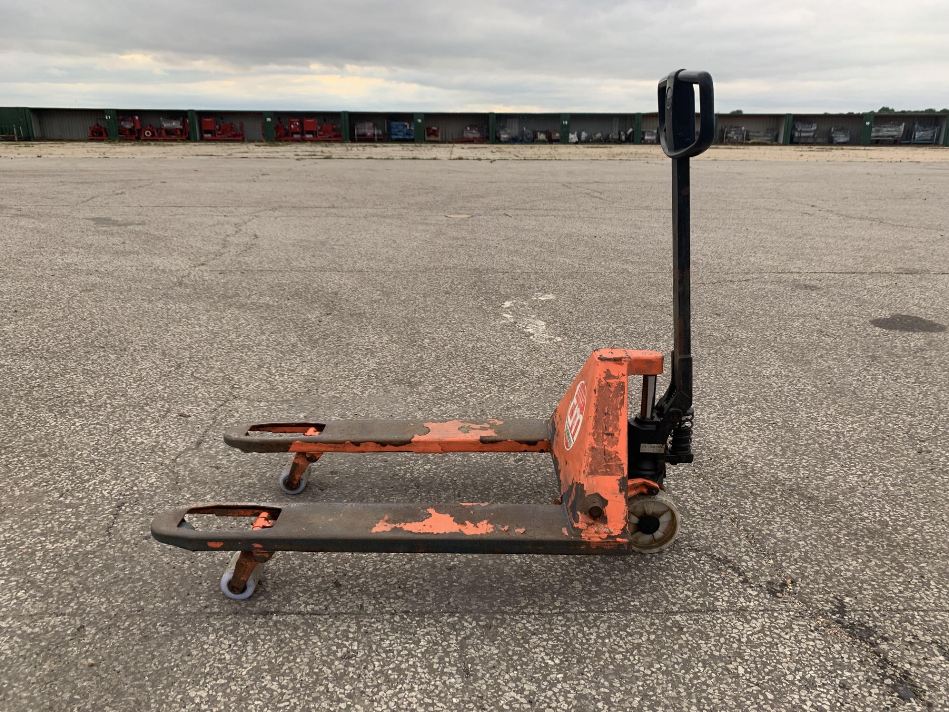 BT/Toyota 2500Kg Pallet Truck - Image 4 of 5