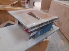 Unbadged tile cutter