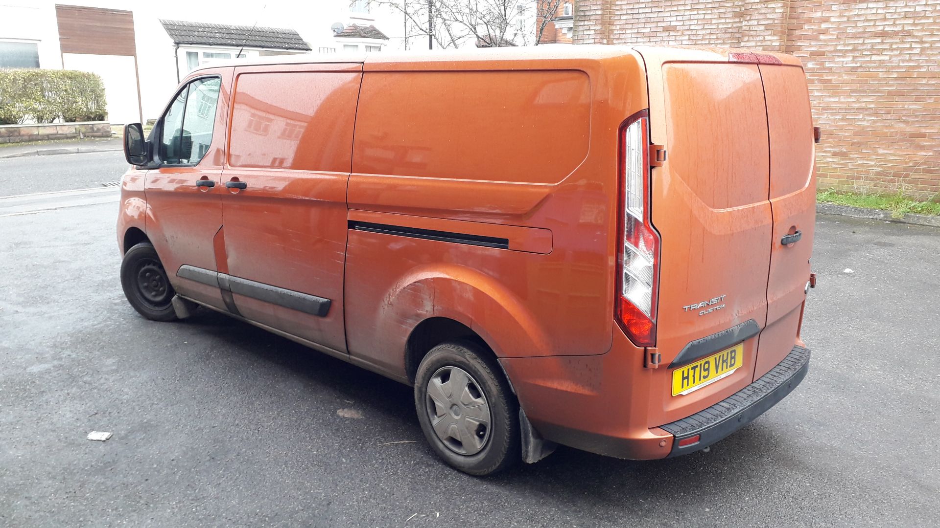 Ford Transit Custom 300 L2 FWD TDCi 130PS Low Roof - Image 30 of 31