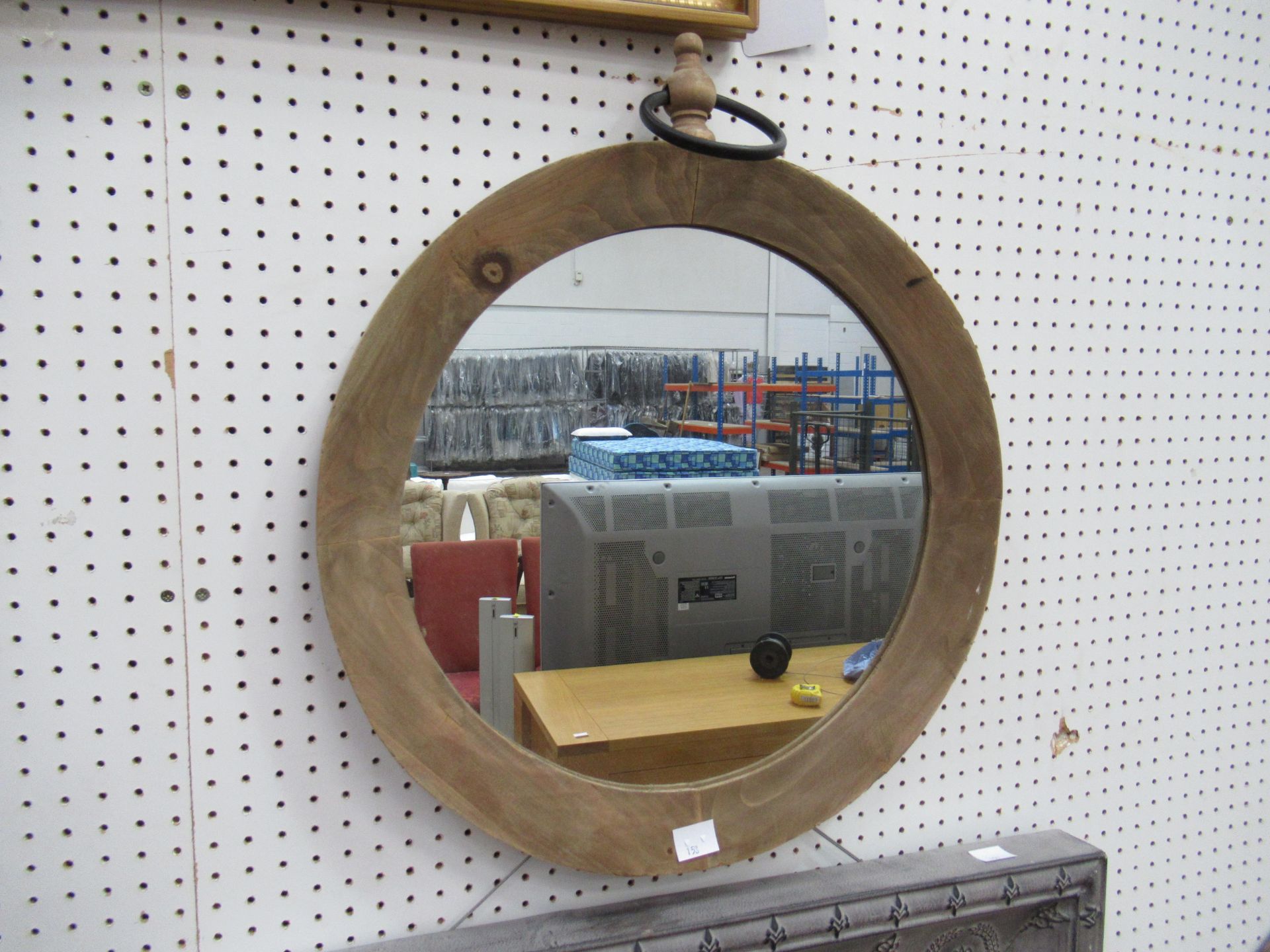 3x wall hanging mirrors - Image 4 of 4