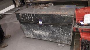 Steel Site Box & contents of Lifting Slings, etc