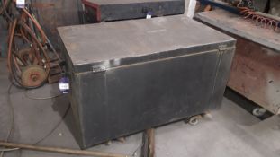 Steel Site Box & contents of various gas welding hoses