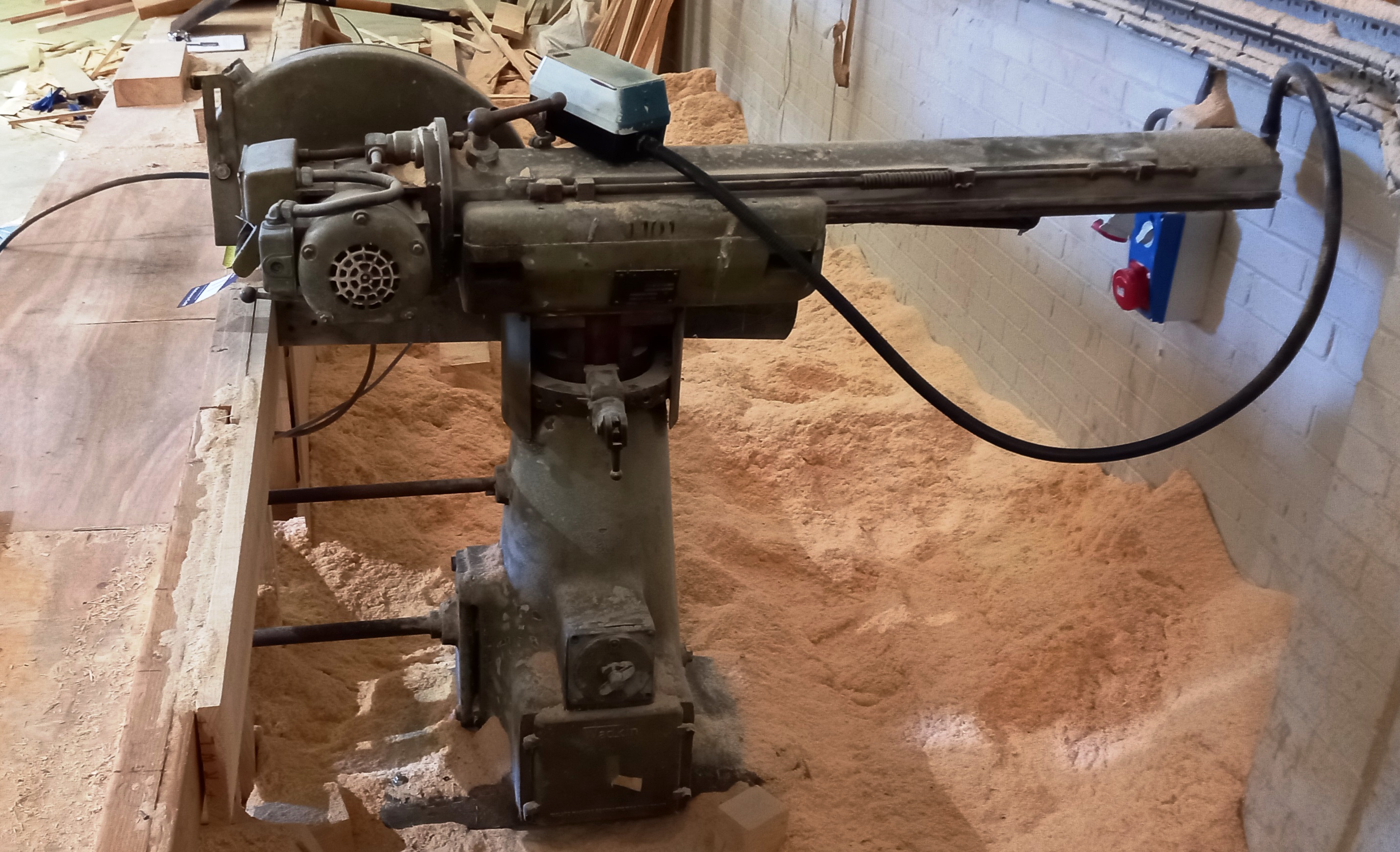 Eddisons | Woodworking Machinery, Ford 