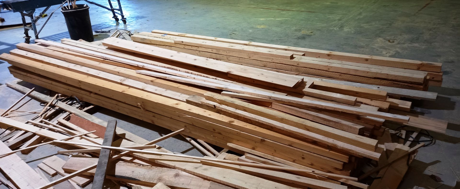 Large Quantity of Various Lengths of Timber (Approx. 4500mm) - Image 2 of 2