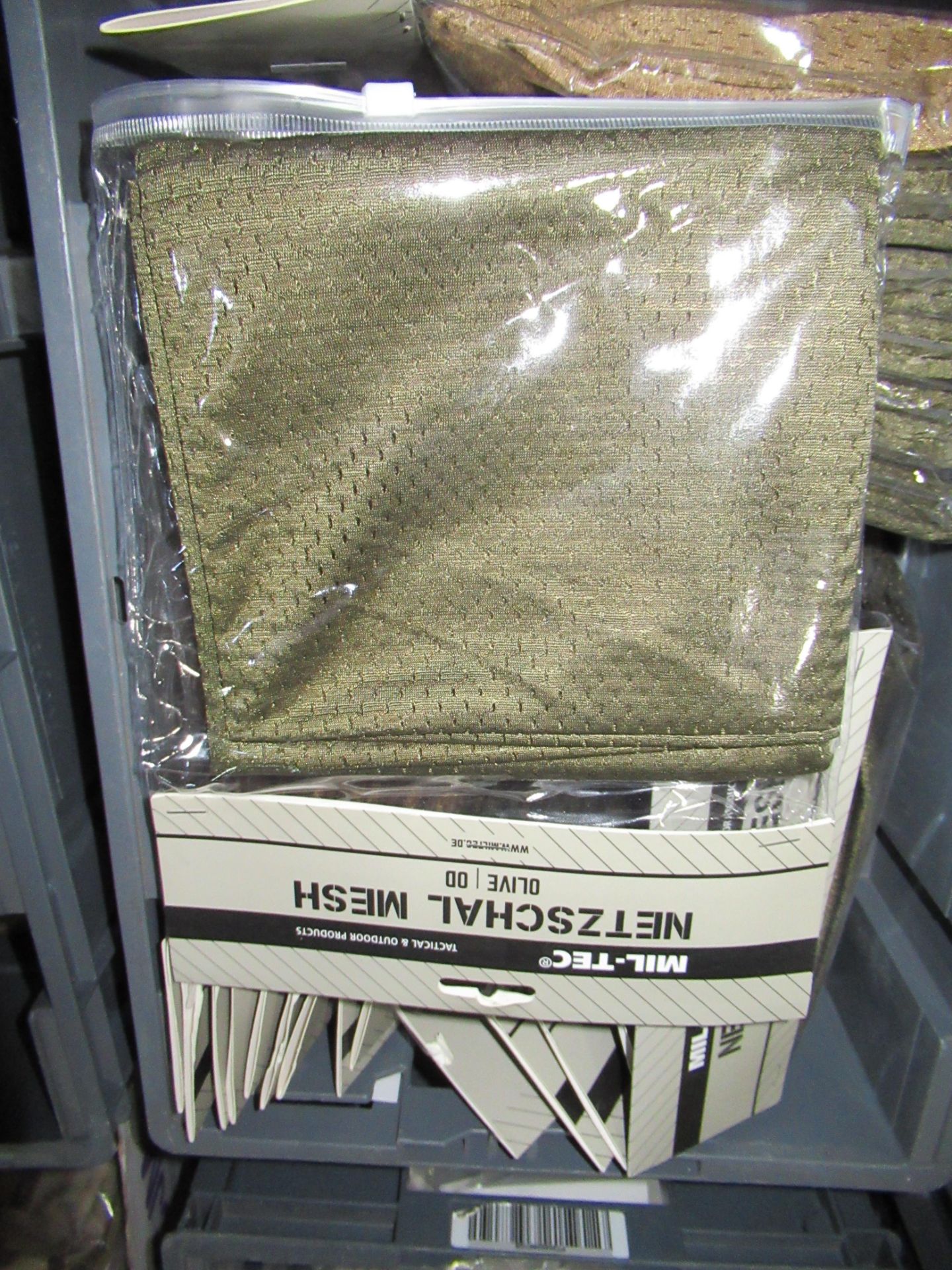 Qty of Mil-Tec Netzshal mesh in Olive and Dark Coyote (RRP £5.95 each) - Image 2 of 3