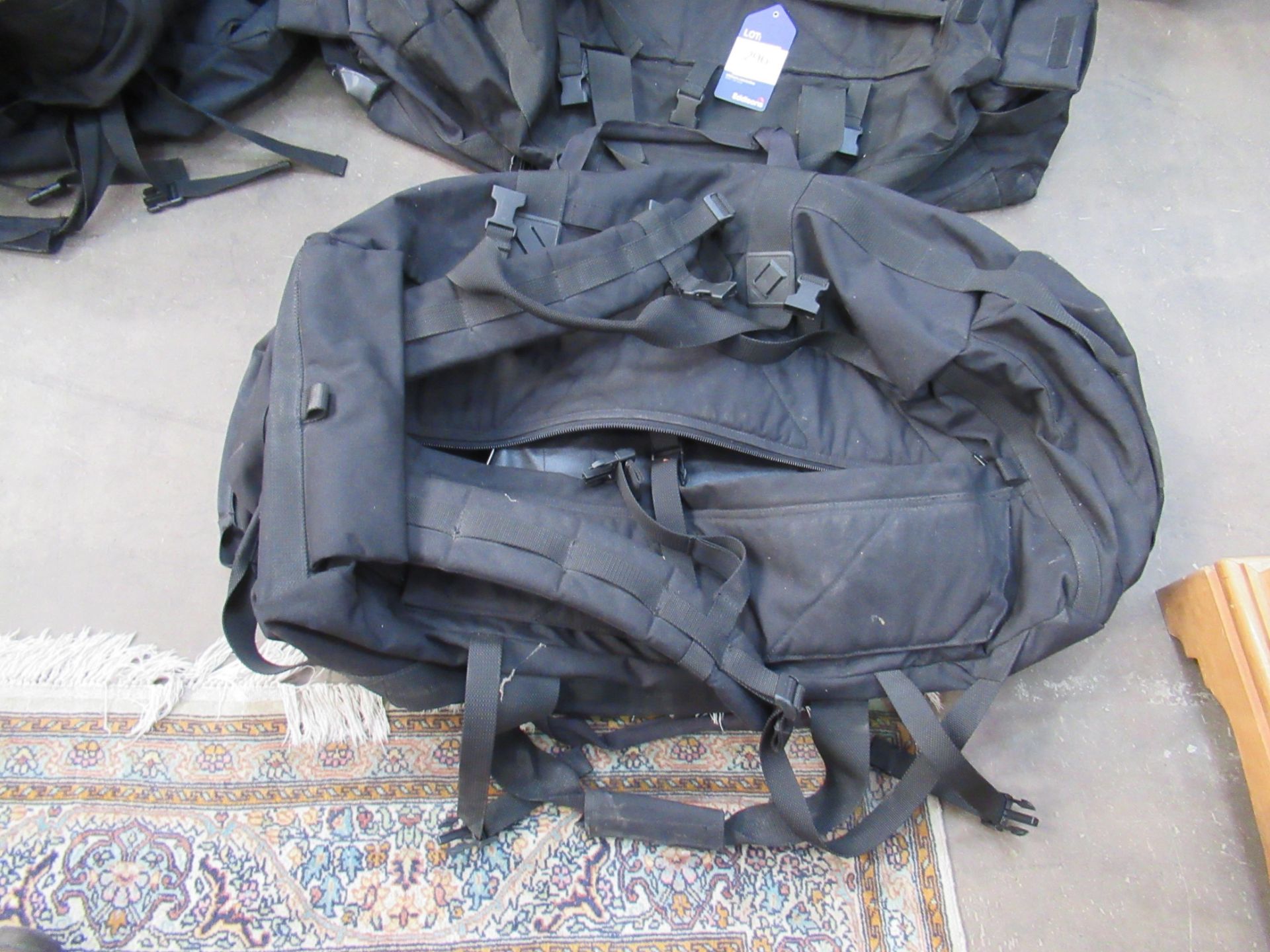 4x Unbadged luggage carry all bags - Image 2 of 2