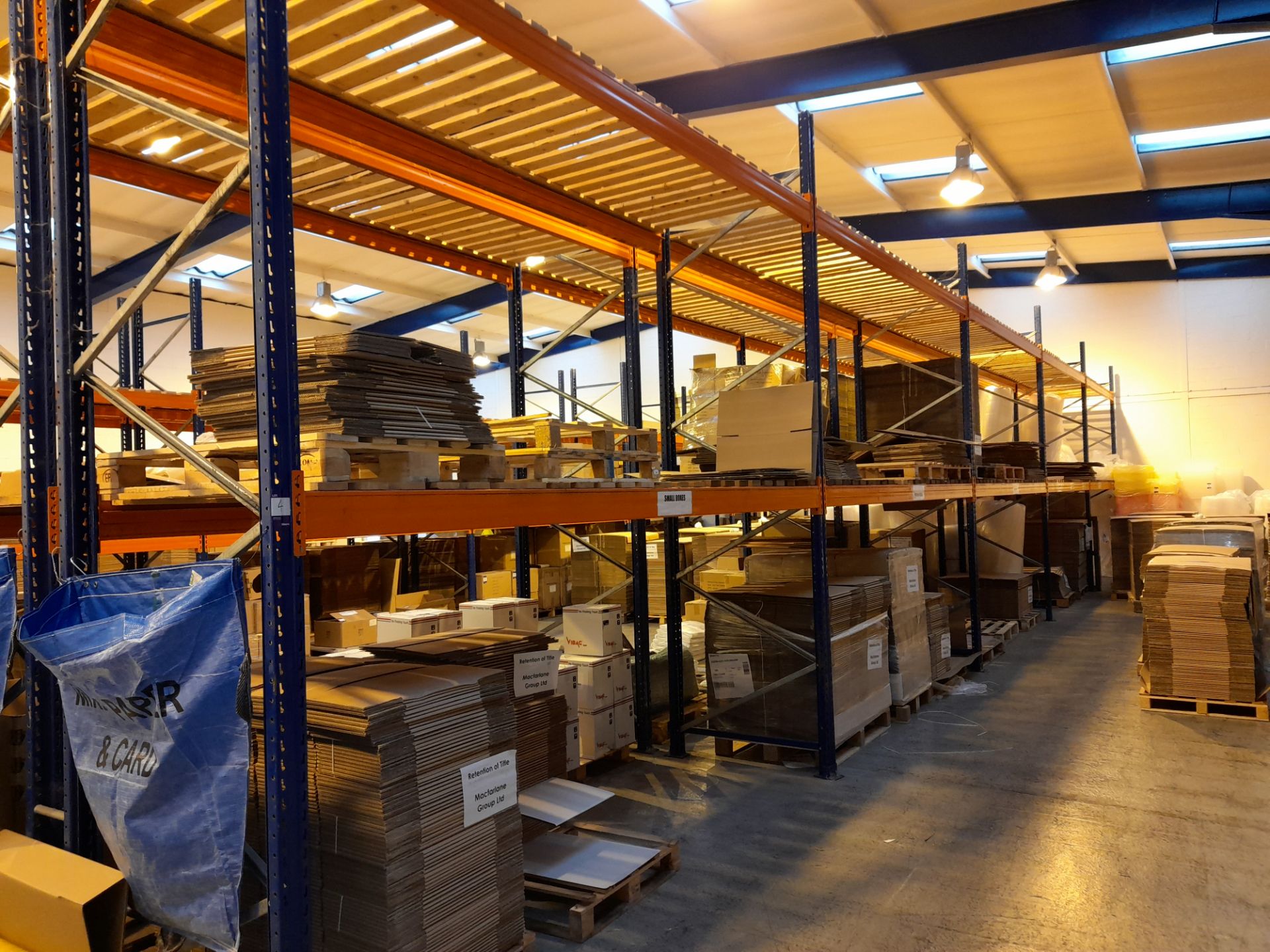 5 x Bays of pallet racking, comprising 6 x upright