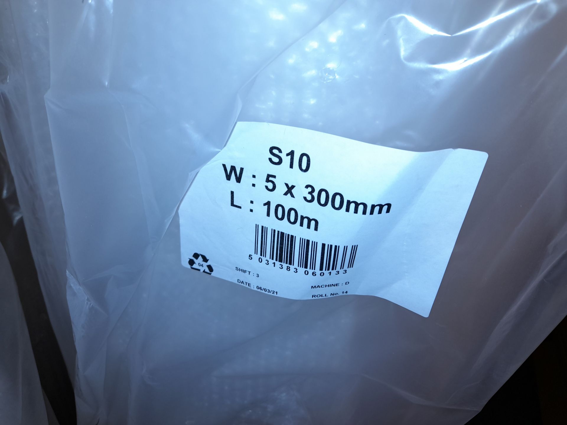 13 x Bags of small bubble wrap, inc. 300mm x 100mm - Image 2 of 2