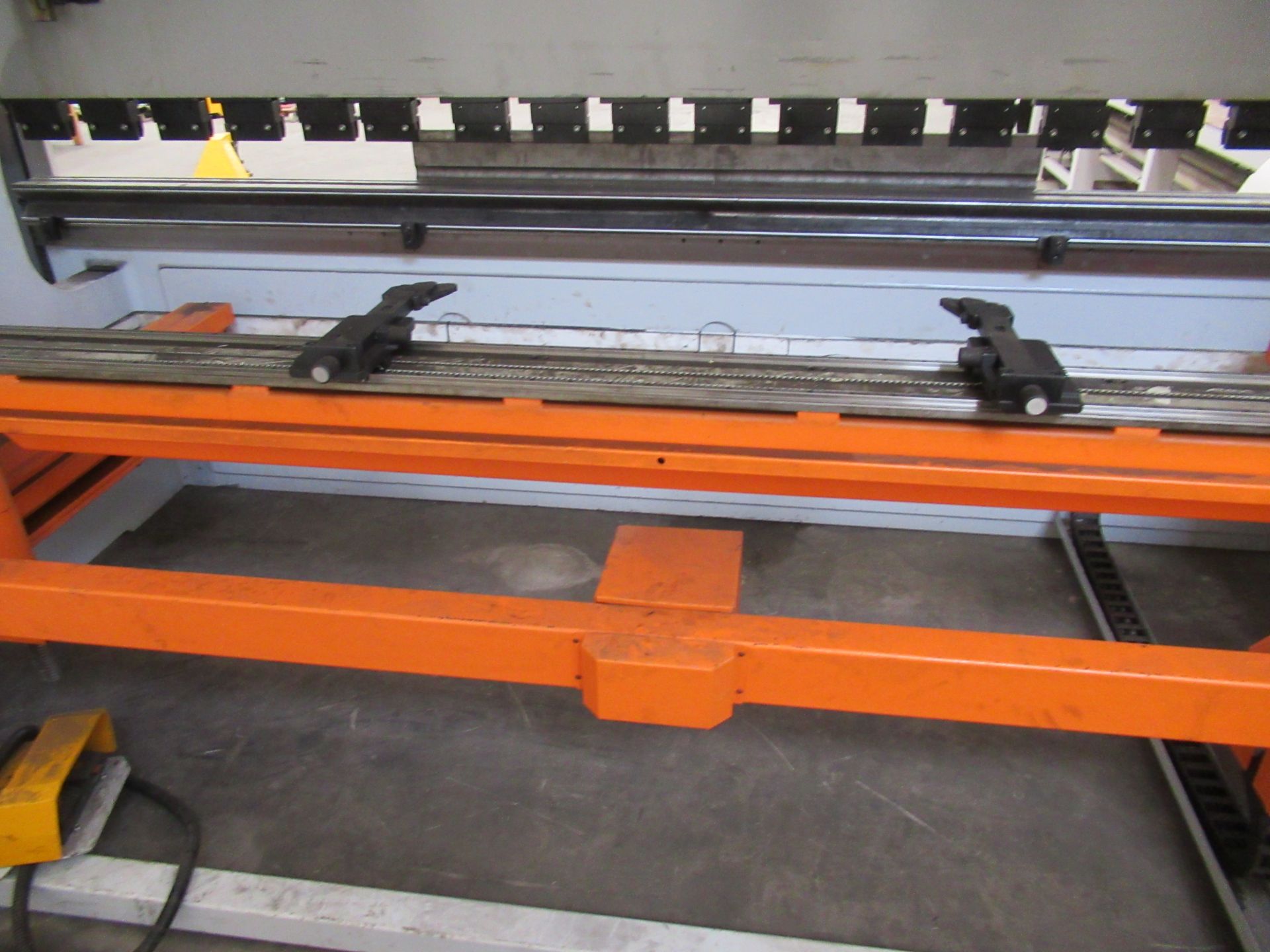 Ermaksan Speed-bend Pro 4100 x 220 CNC Hydraulic Press Brake and a selection of tooling for press br - Image 7 of 16