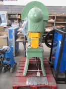 Machine Fabricator Terberg 25 Ton Metal Press S/N 84344