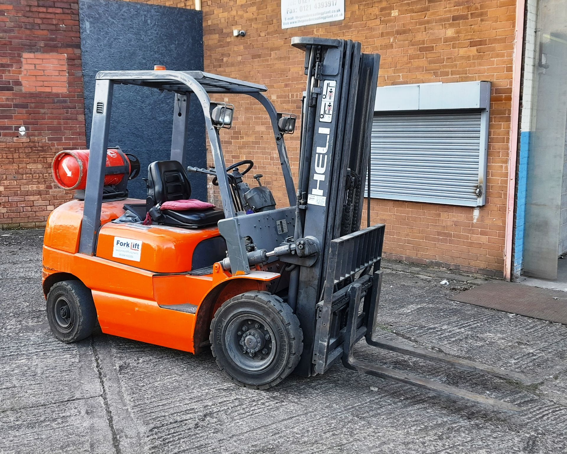 Heli HFG25 LPG forklift truck, Year 2007, Serial Number 0302038099, Rated Capacity 2500KG, Hours - Image 3 of 10