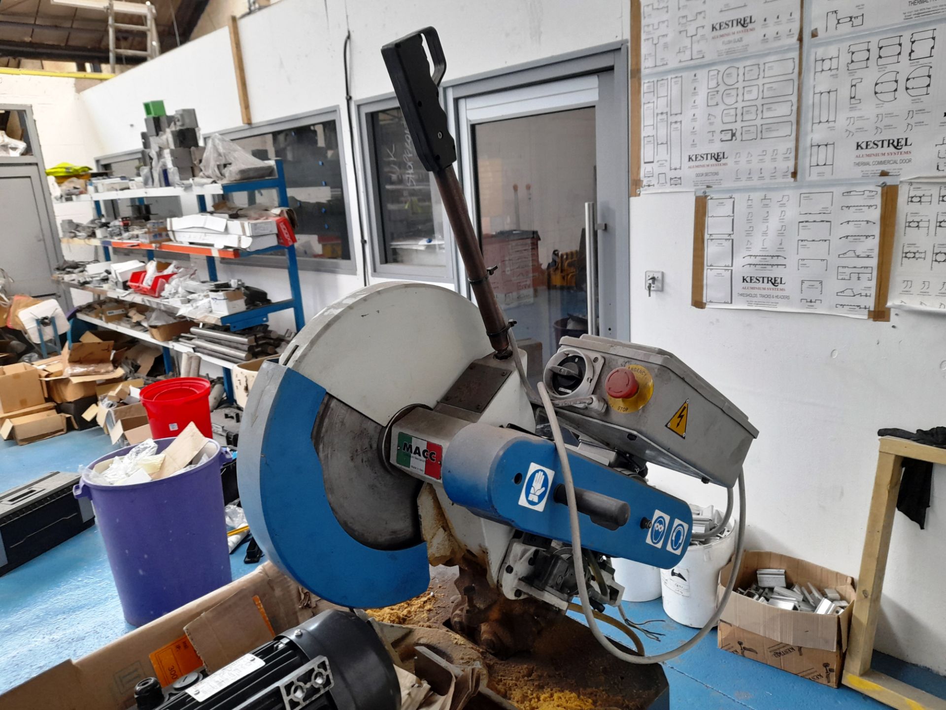 Macc TA400 pull down saw (Year 2012, Serial Number 96435), with Tec spare motor - Image 2 of 6