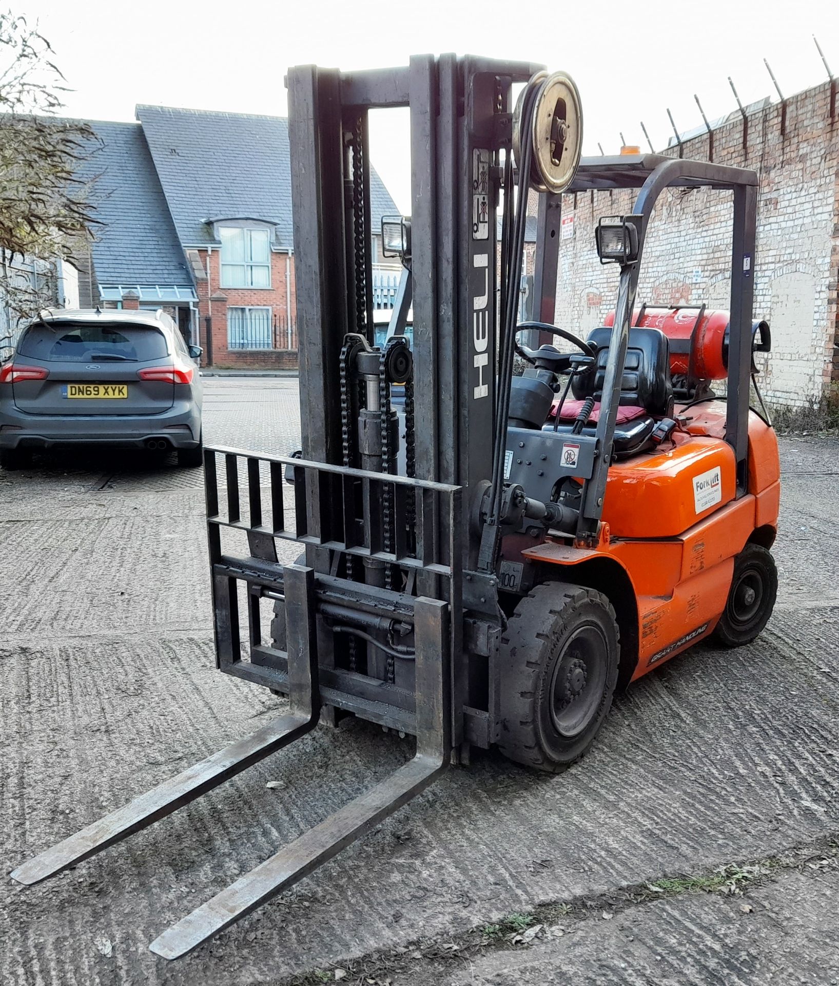 Heli HFG25 LPG forklift truck, Year 2007, Serial Number 0302038099, Rated Capacity 2500KG, Hours - Image 2 of 10