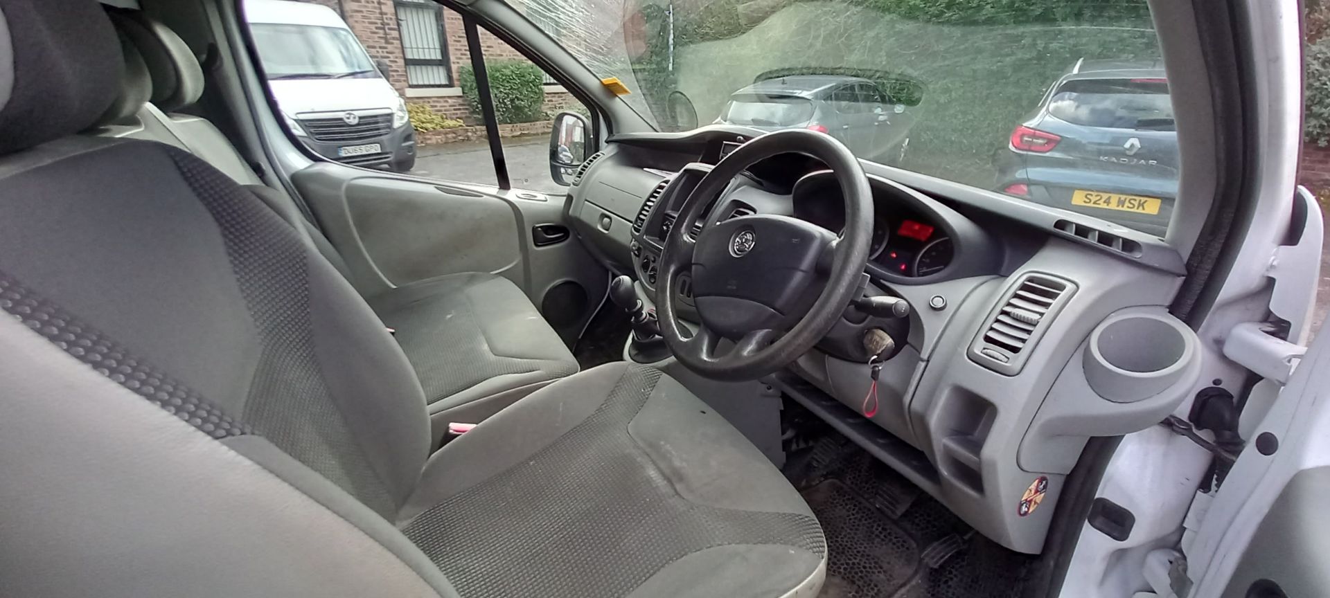 Vauxhall Vivaro 2.0 CDTi SWB Panel Van, registration DY61 VLD, first registered 16.12.2011, V5 - Image 7 of 8